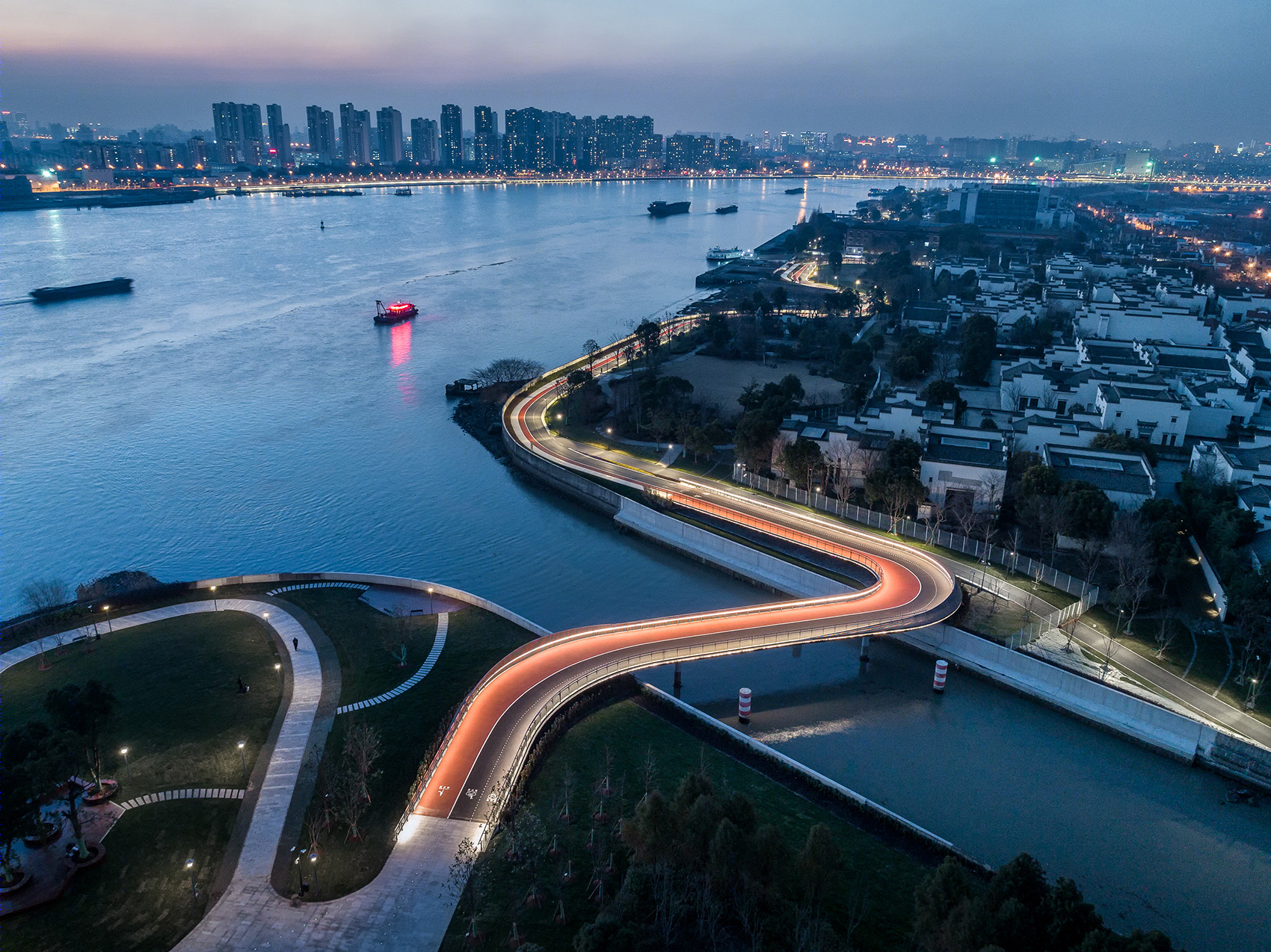 上海东岸云桥探秘 · 融入景观,交通,建筑的复合设计-43