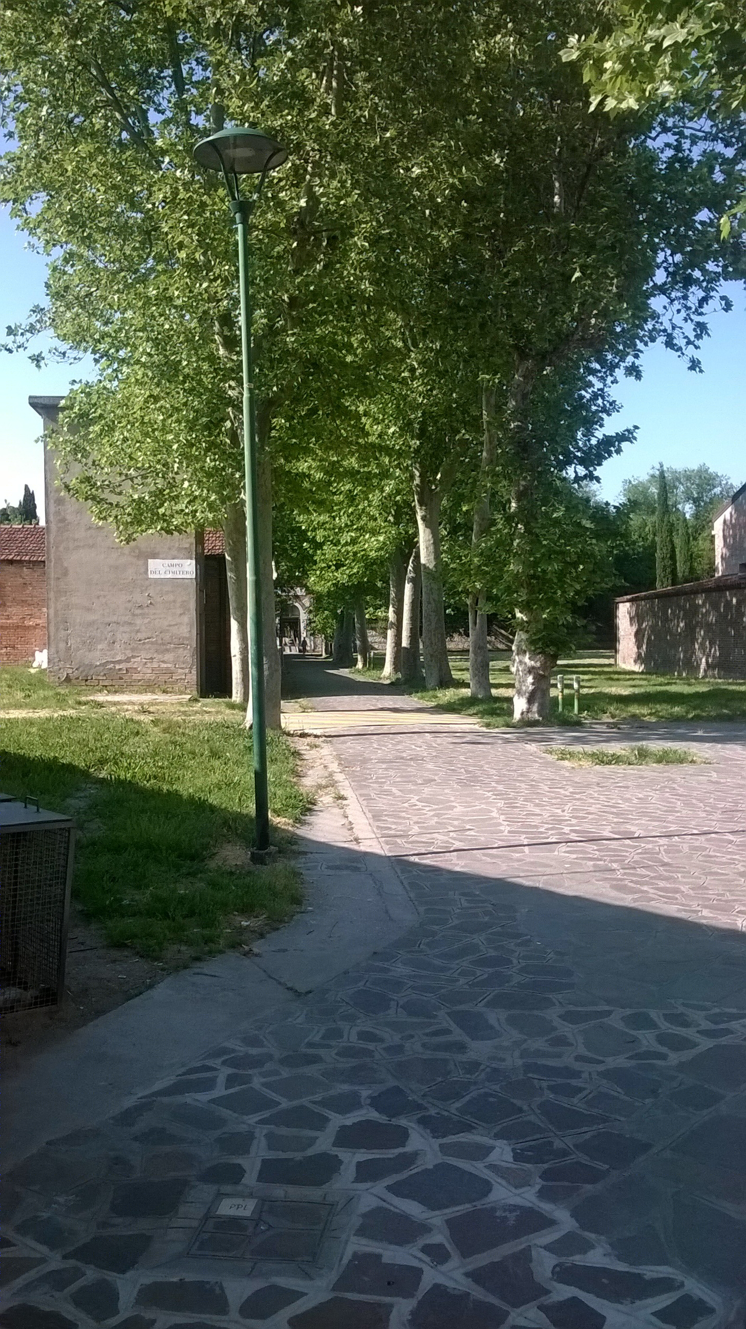 梦幻玻璃岛 | Murano 旧玻璃厂改造的学生公寓-11