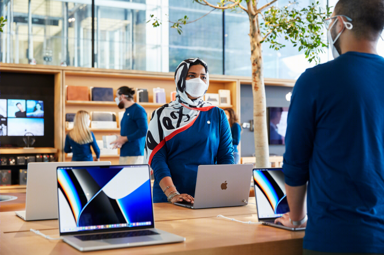 Apple Al Maryah Island 苹果旗舰店丨阿联酋阿布扎比丨Foster Partners 与 Apple 设计团队-36