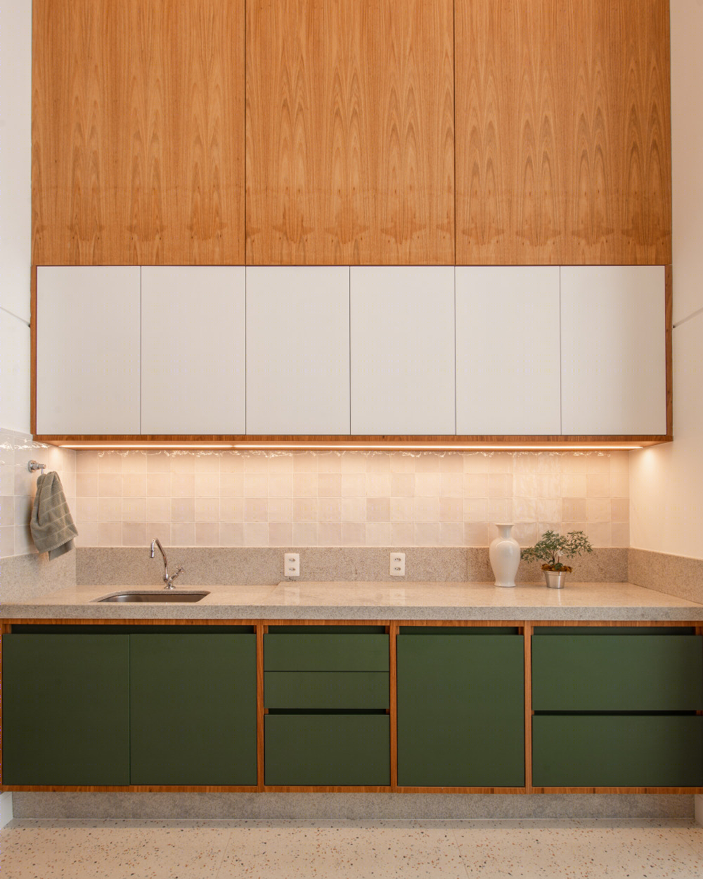 巴西塔夸尔 112 公寓 | 自然材料与平衡色调的室内设计-30