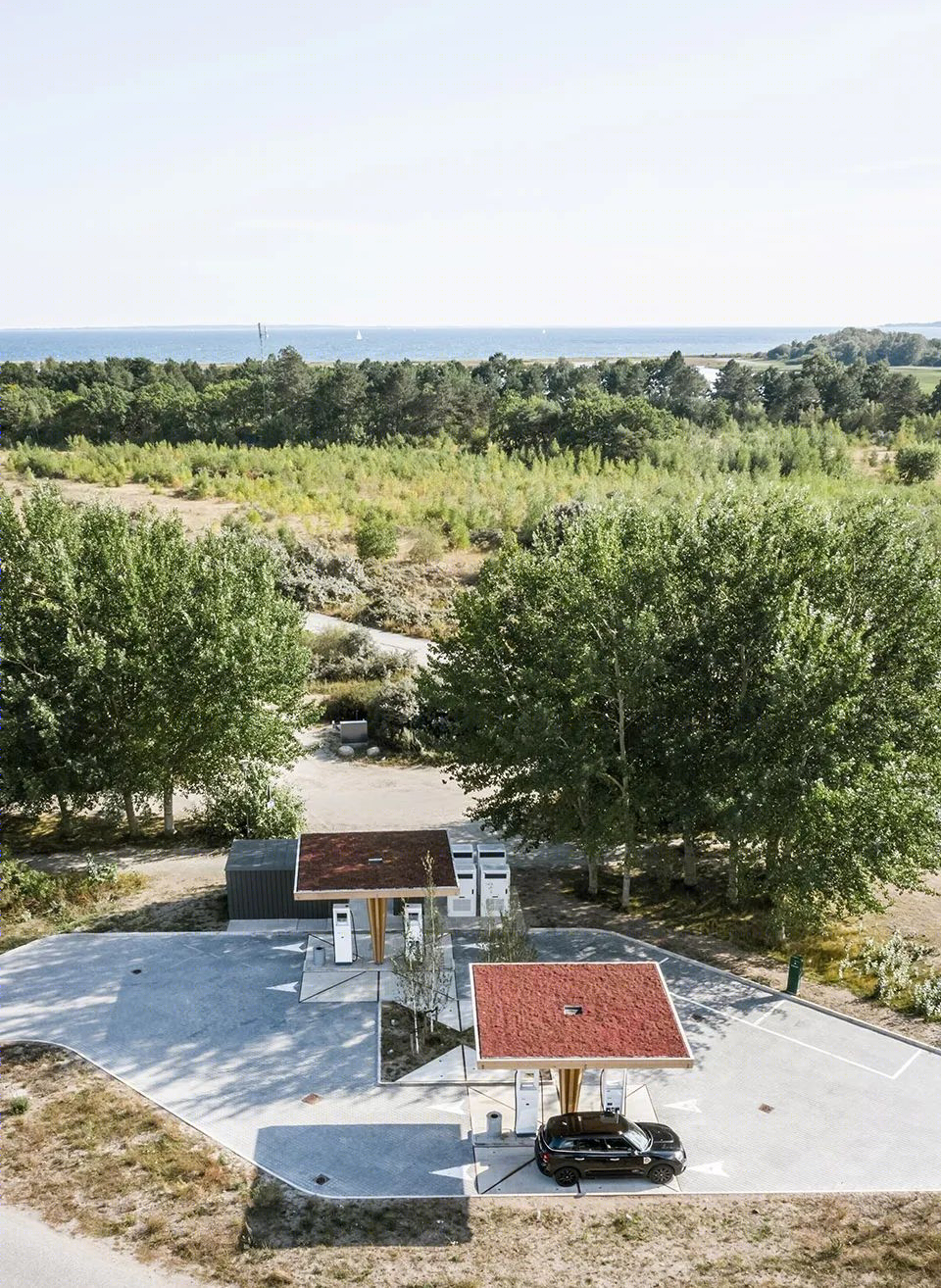 超快速电动汽车充电站-48