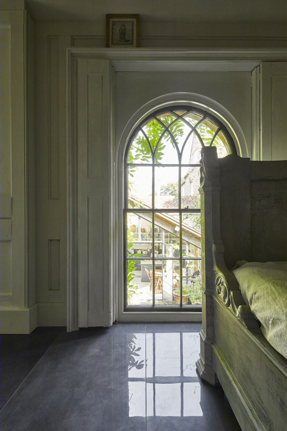 18 世纪织工小屋的现代重生 | 室内外和谐共生-12