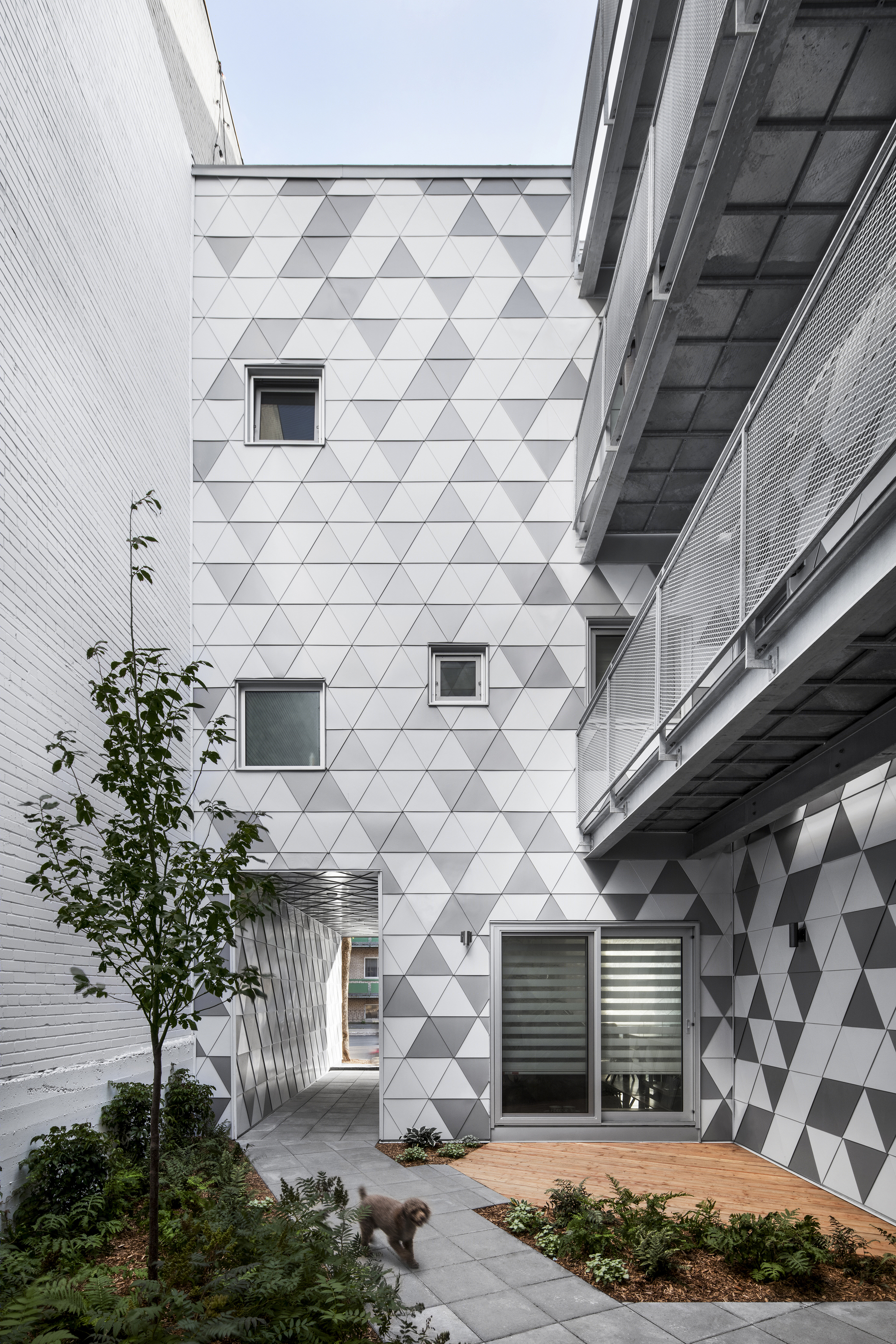 绿意盎然的城市宝石——La Géode 住宅设计-18