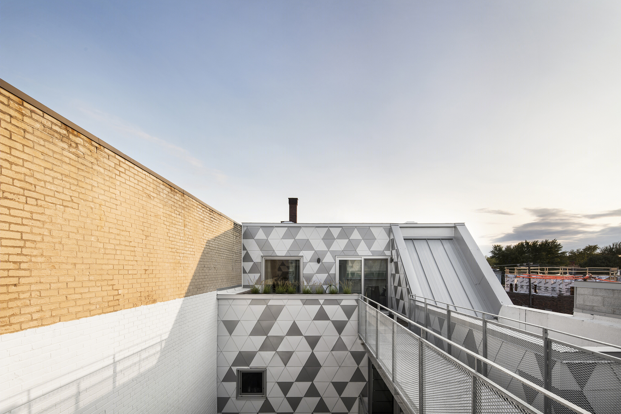 绿意盎然的城市宝石——La Géode 住宅设计-22