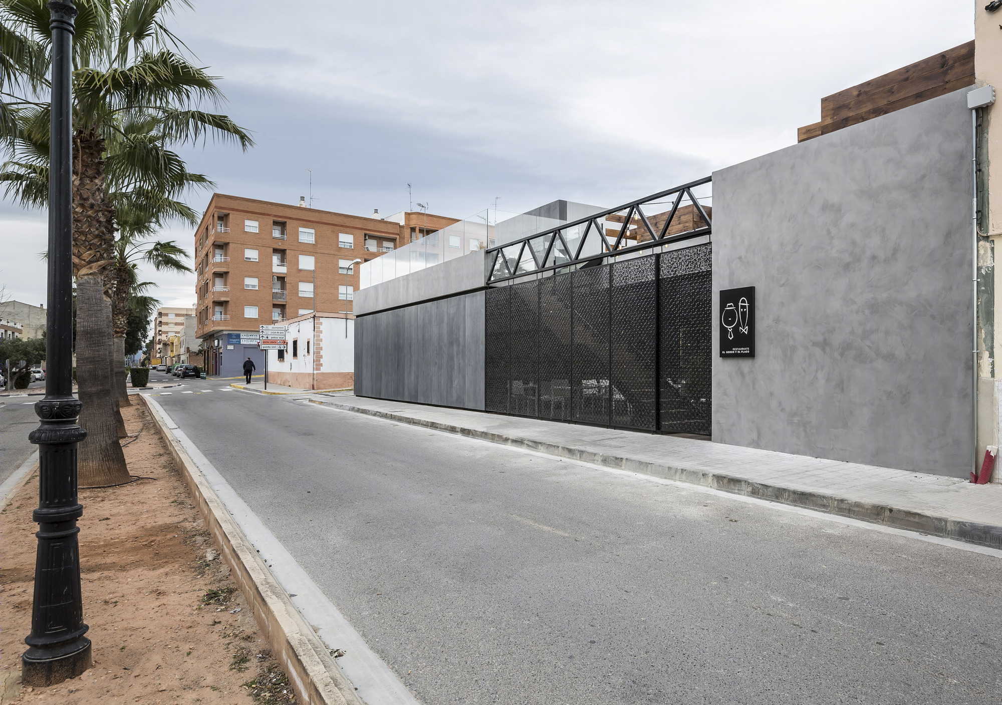 旧屋新生，美食与优雅共融的餐厅设计-7