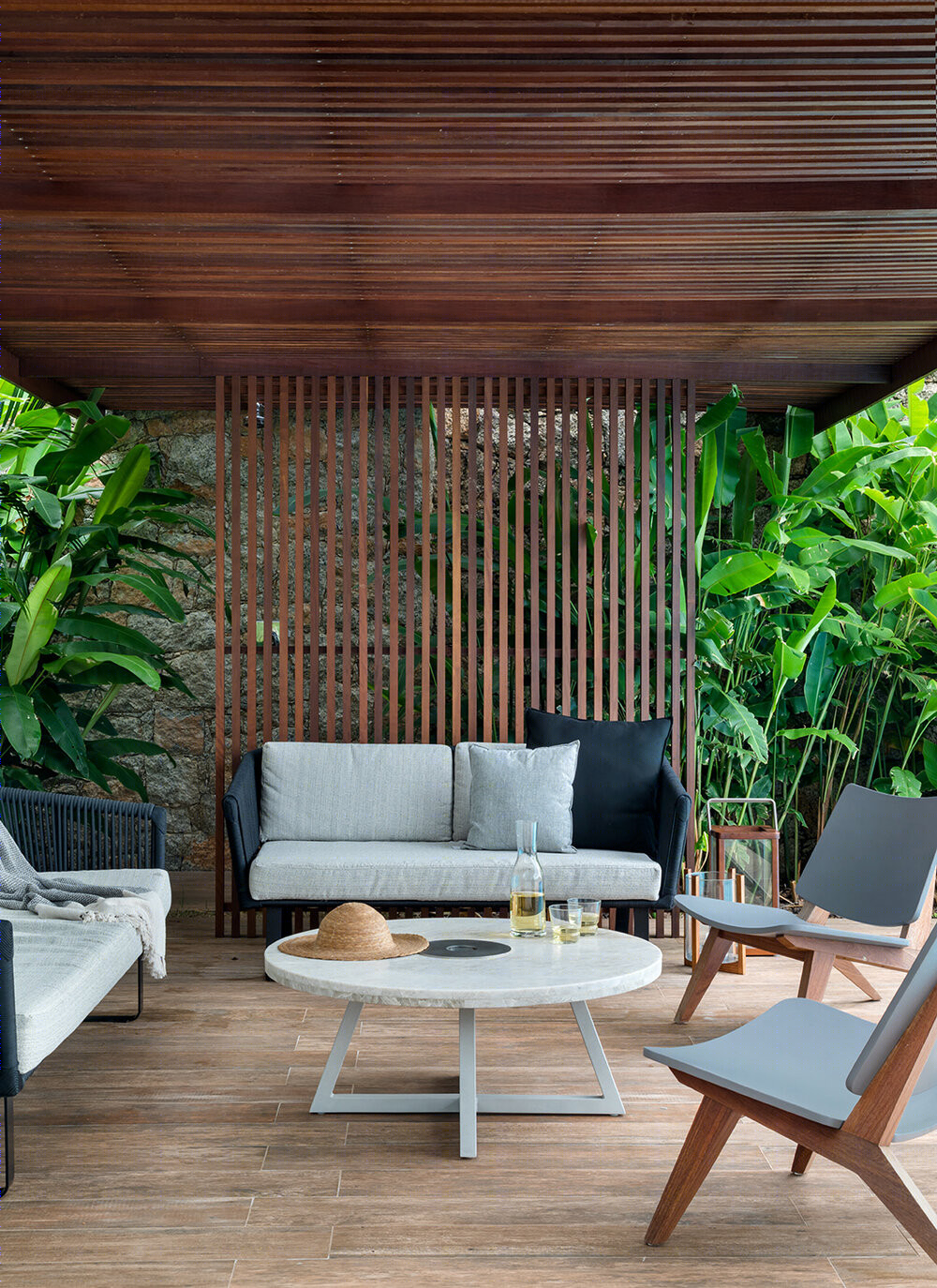 巴西 RL 住宅 | 极简与自然的和谐共生-0