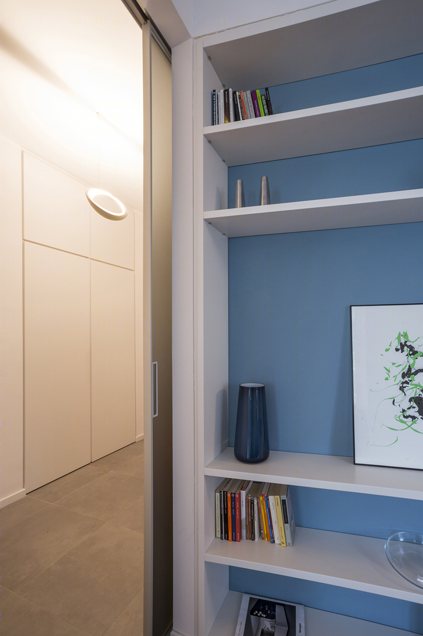 双单元合一的现代家庭居所-1