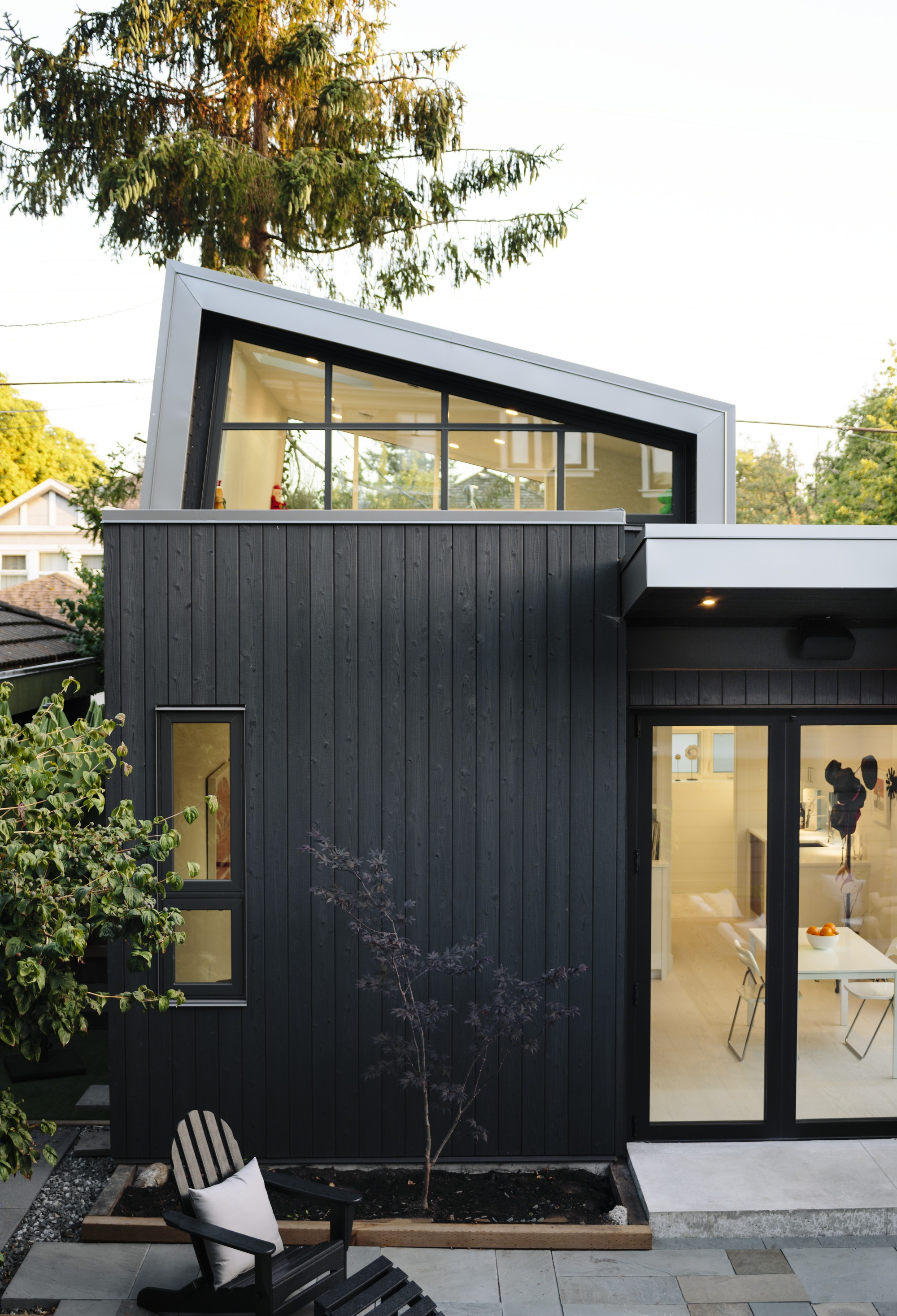 温哥华 Laneway House 别墅设计,打造室内外无缝连接空间-10