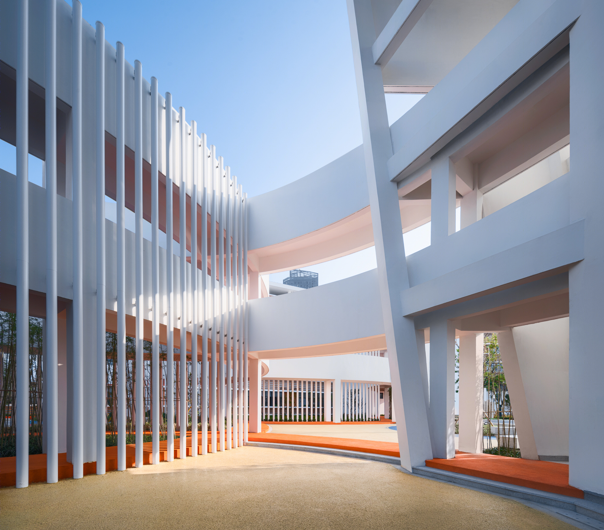 开放与围合交融的校园建筑 · 凤溪小学丨Minax Architects-18