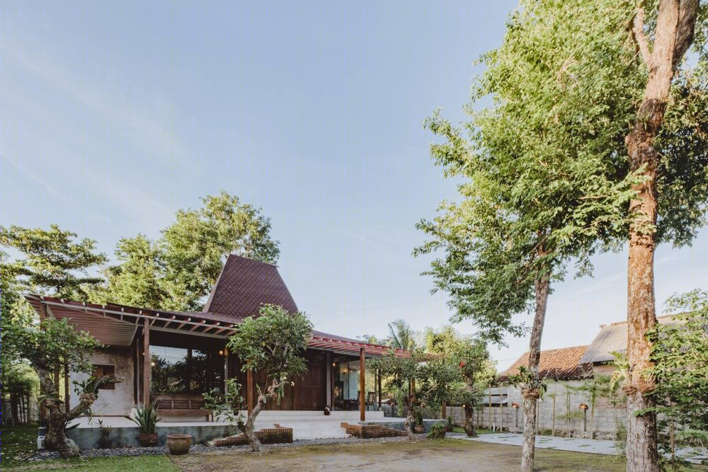 印尼爪哇住宅，Umran Studio 打造自然绿意生活空间-0