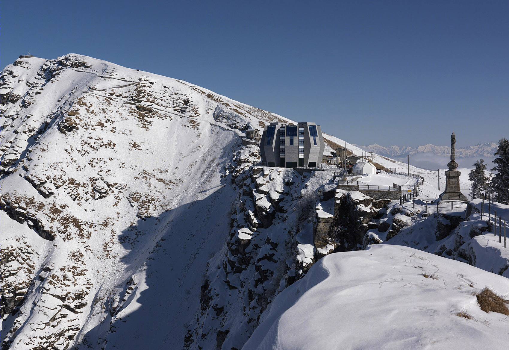 岩石之花 · 瑞士 Monte Generoso 山顶餐厅-5