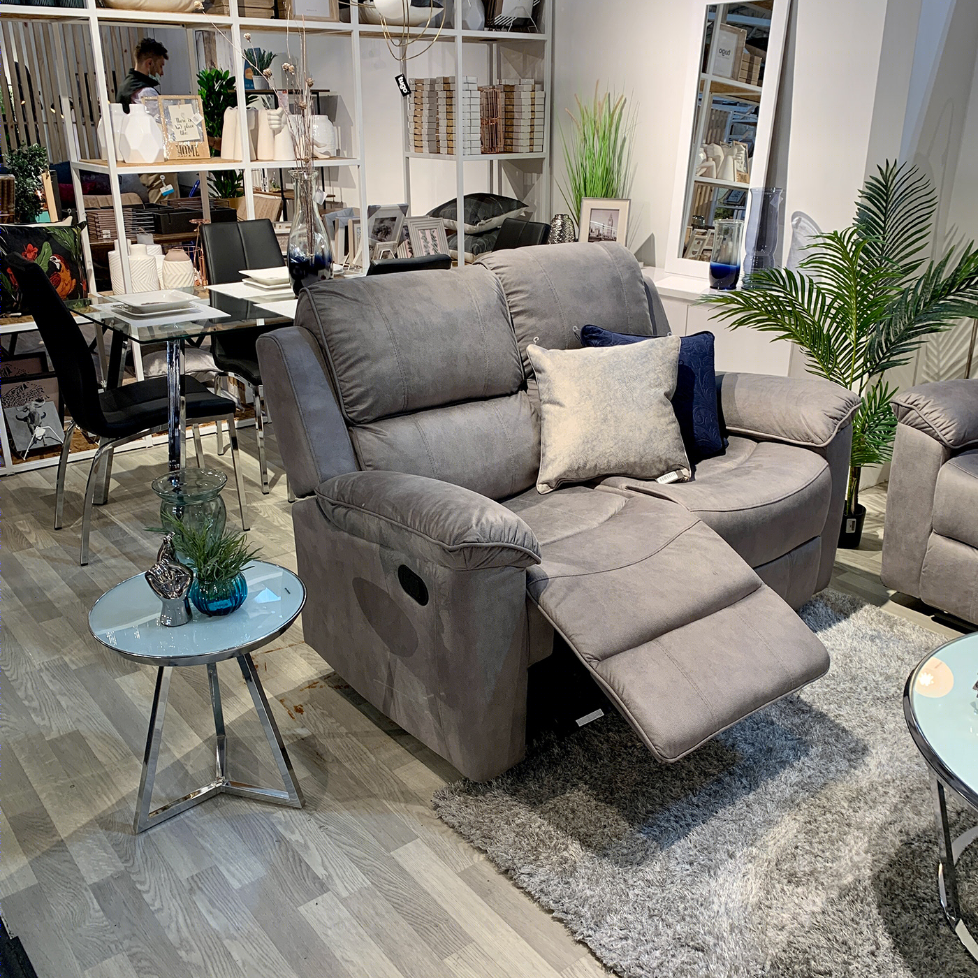 Anastasiya Gushchina丨展厅丨Sofa Nantes丨法国-2