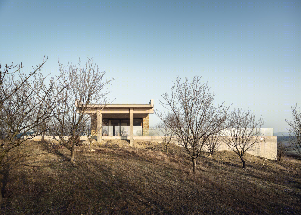 保加利亚果园石屋丨Rado Iliev-15