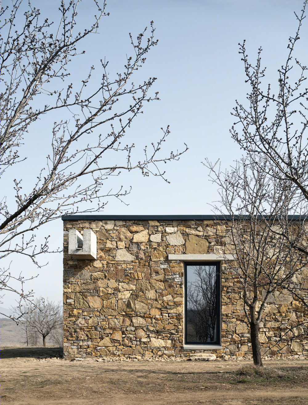 保加利亚果园石屋丨Rado Iliev-18