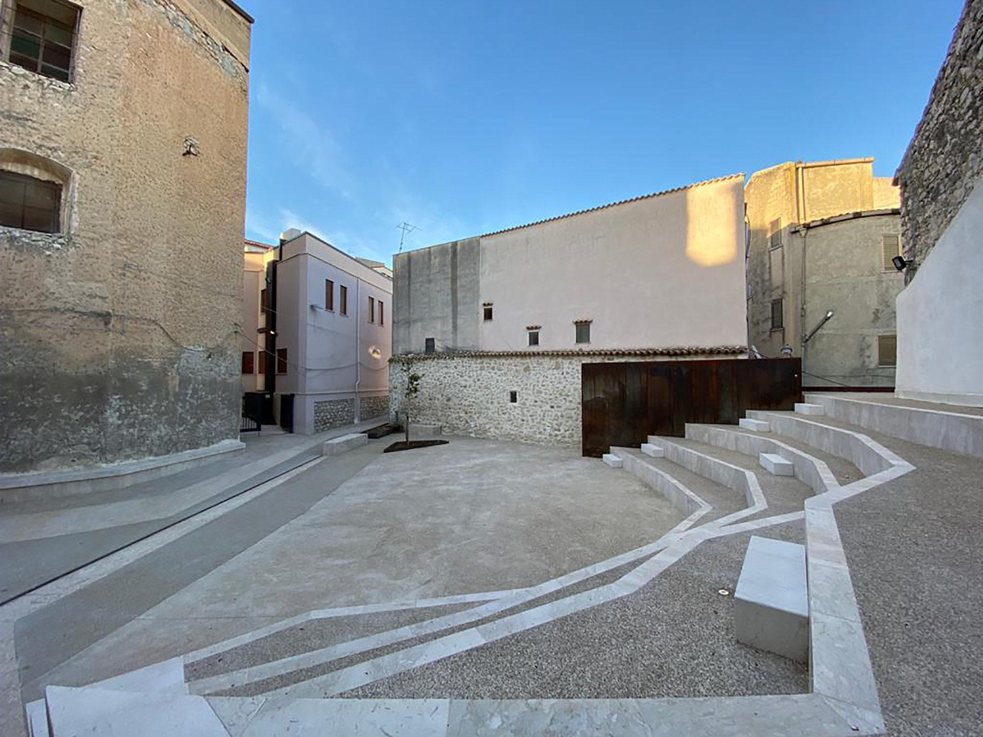 记忆重生 | 意大利 Bivona 市广场剧院设计-10