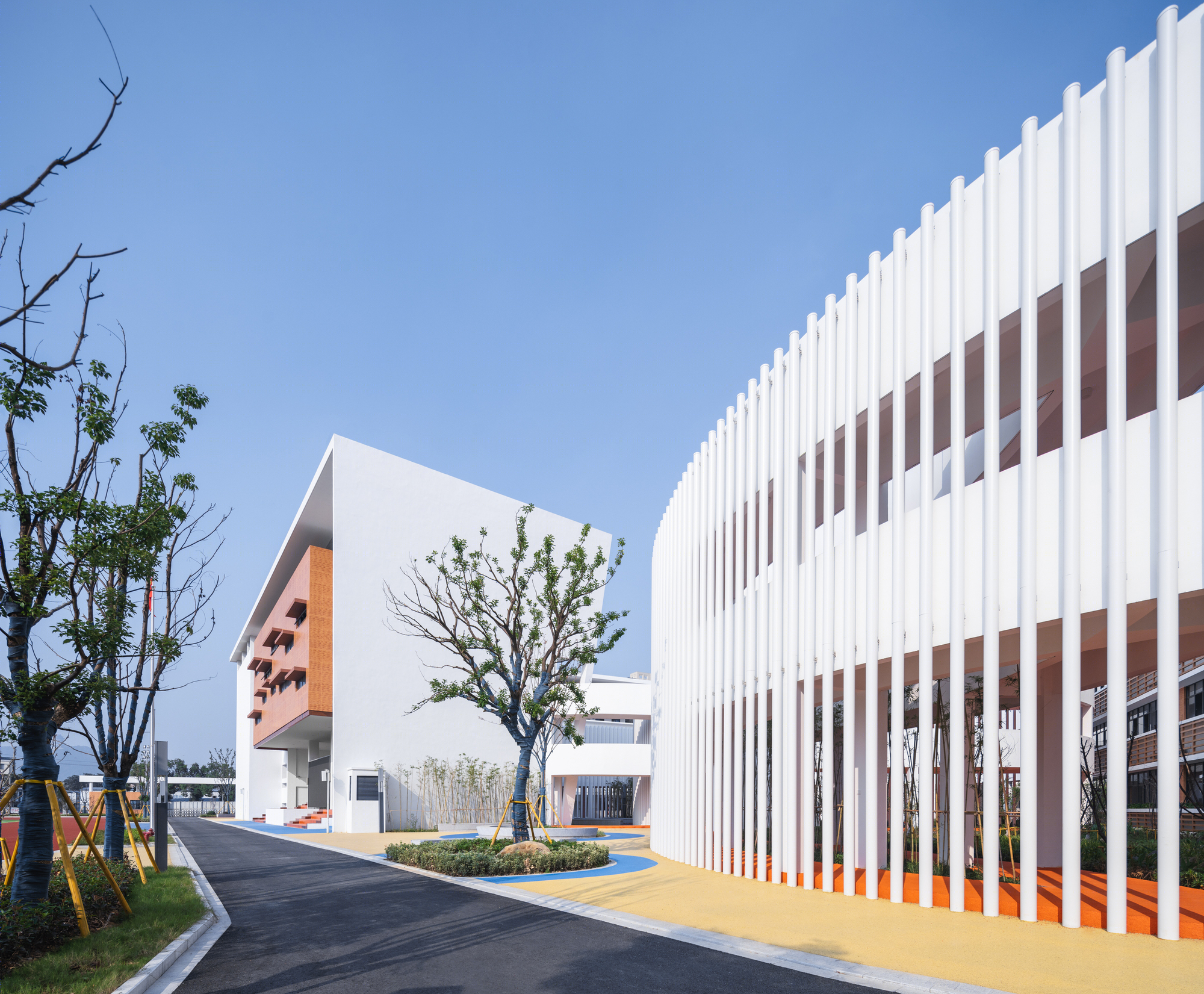 开放与围合交融的校园建筑 · 凤溪小学丨Minax Architects-31