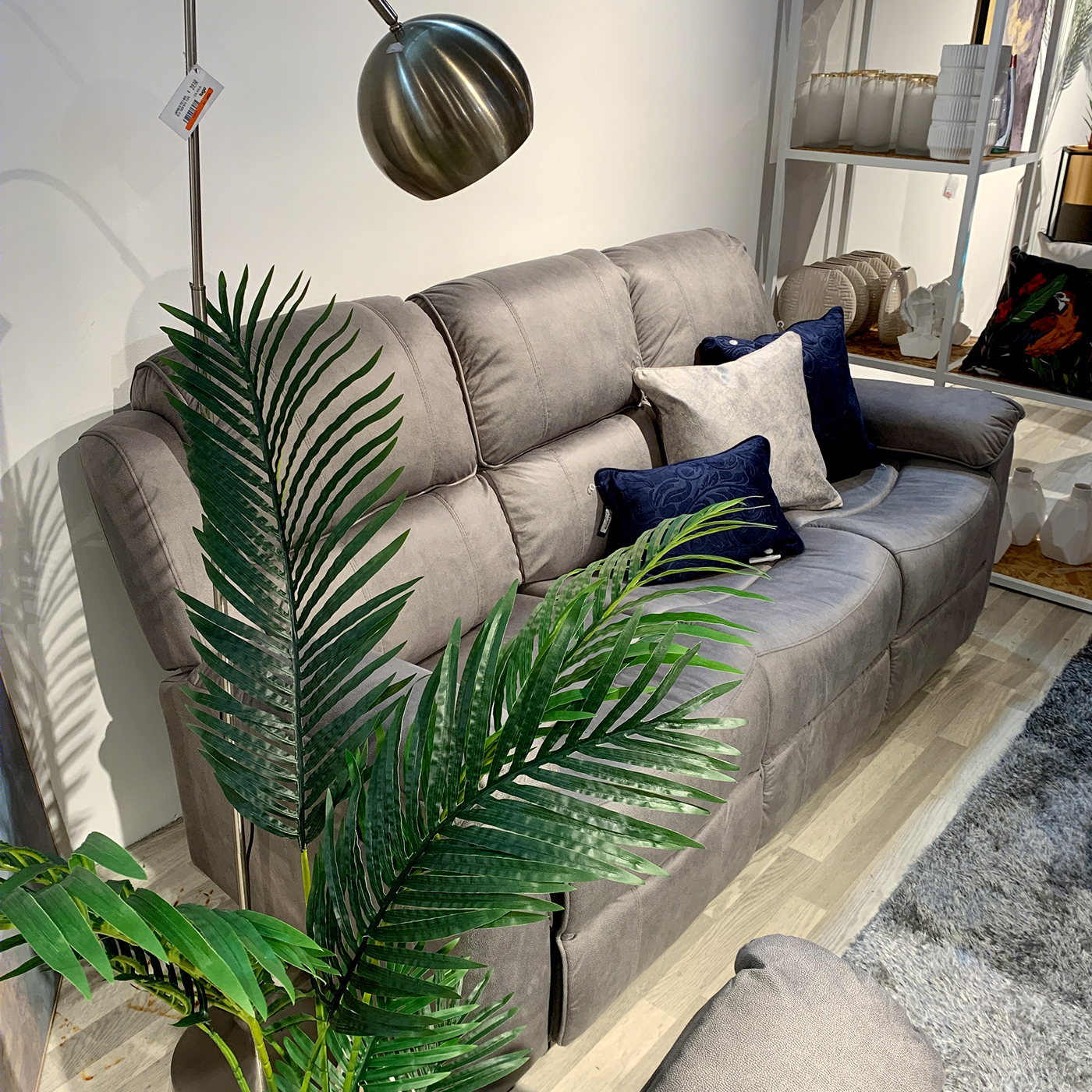 Anastasiya Gushchina丨展厅丨Sofa Nantes丨法国-6