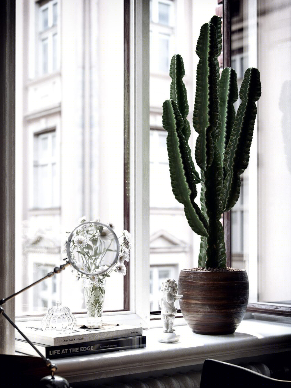 北欧黑灰空间，展现别样住宅魅力-11