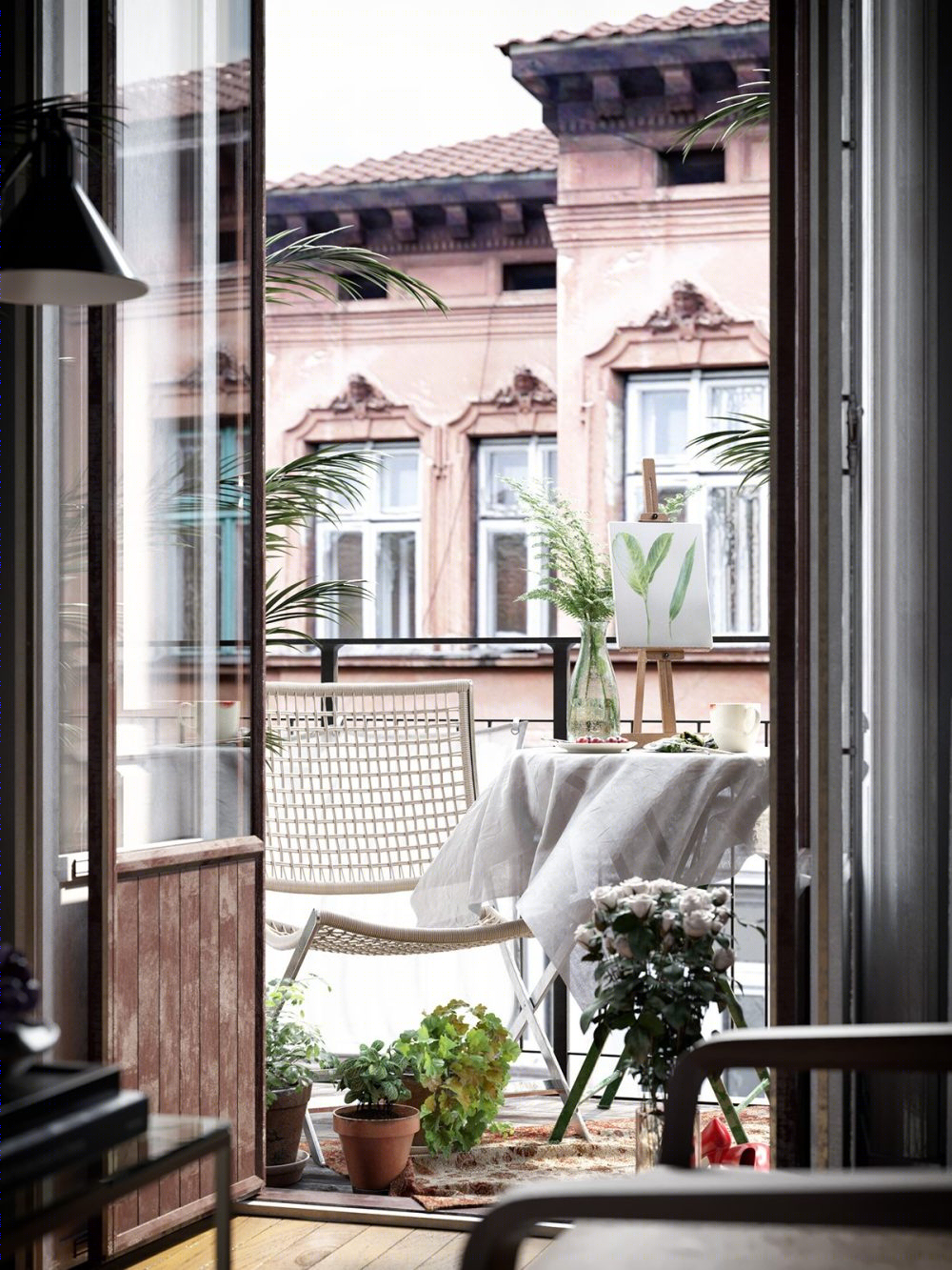 北欧黑灰空间，展现别样住宅魅力-12