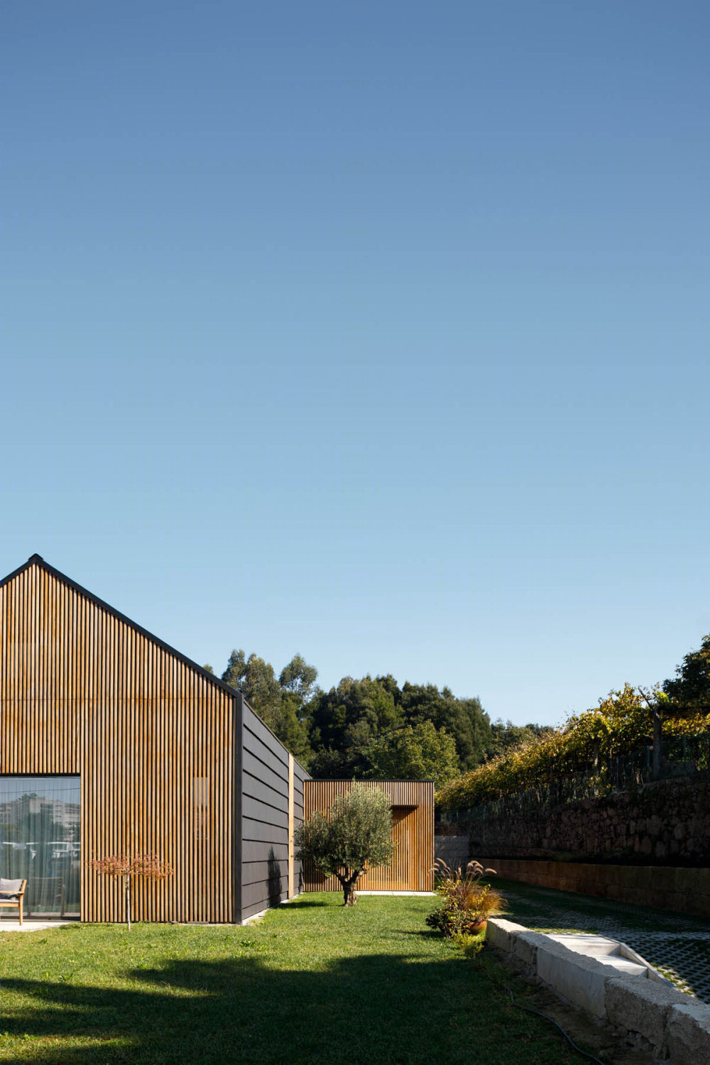 葡萄牙 Santo Tirso 之家，自然与传统的美妙融合-23