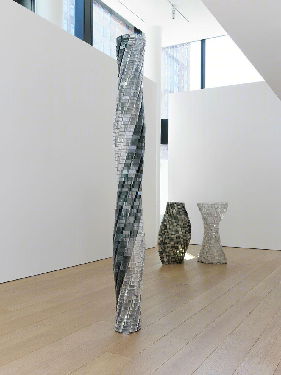 千折叠影 | Shirazeh Houshiary 的光影魔力-17