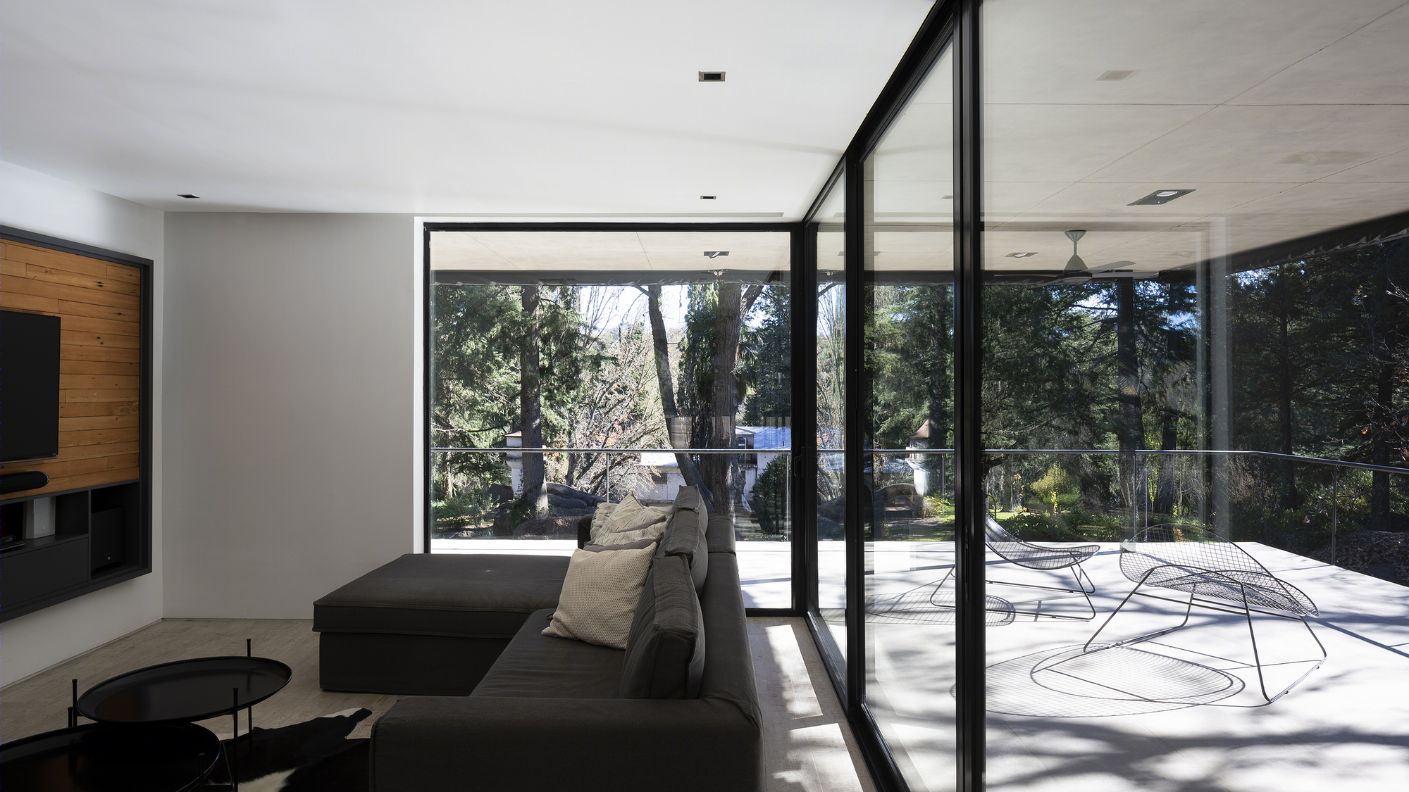 阿根廷山林中的生态别墅-13