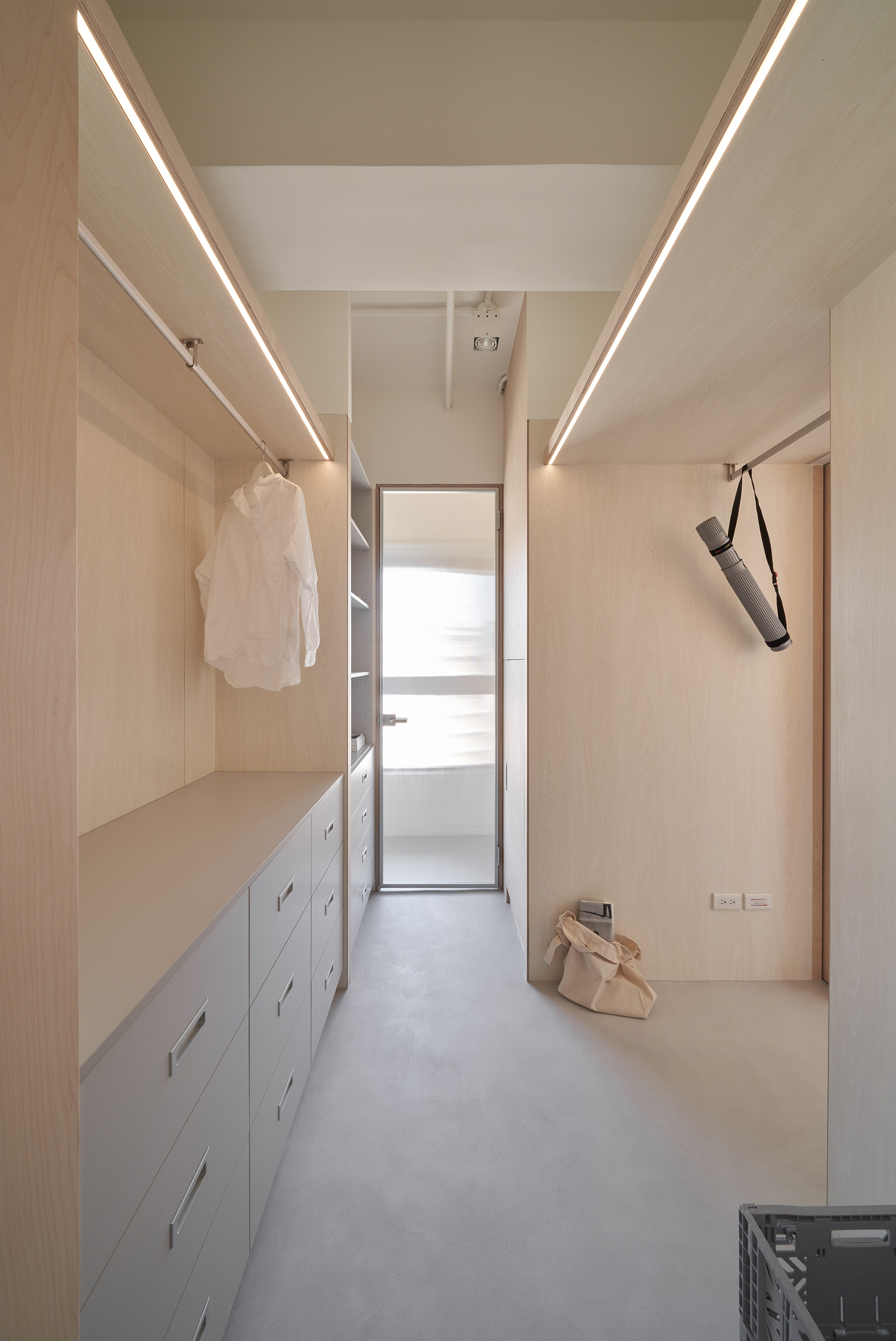 双栖生活空间——纯白别墅中的独立与互动-26