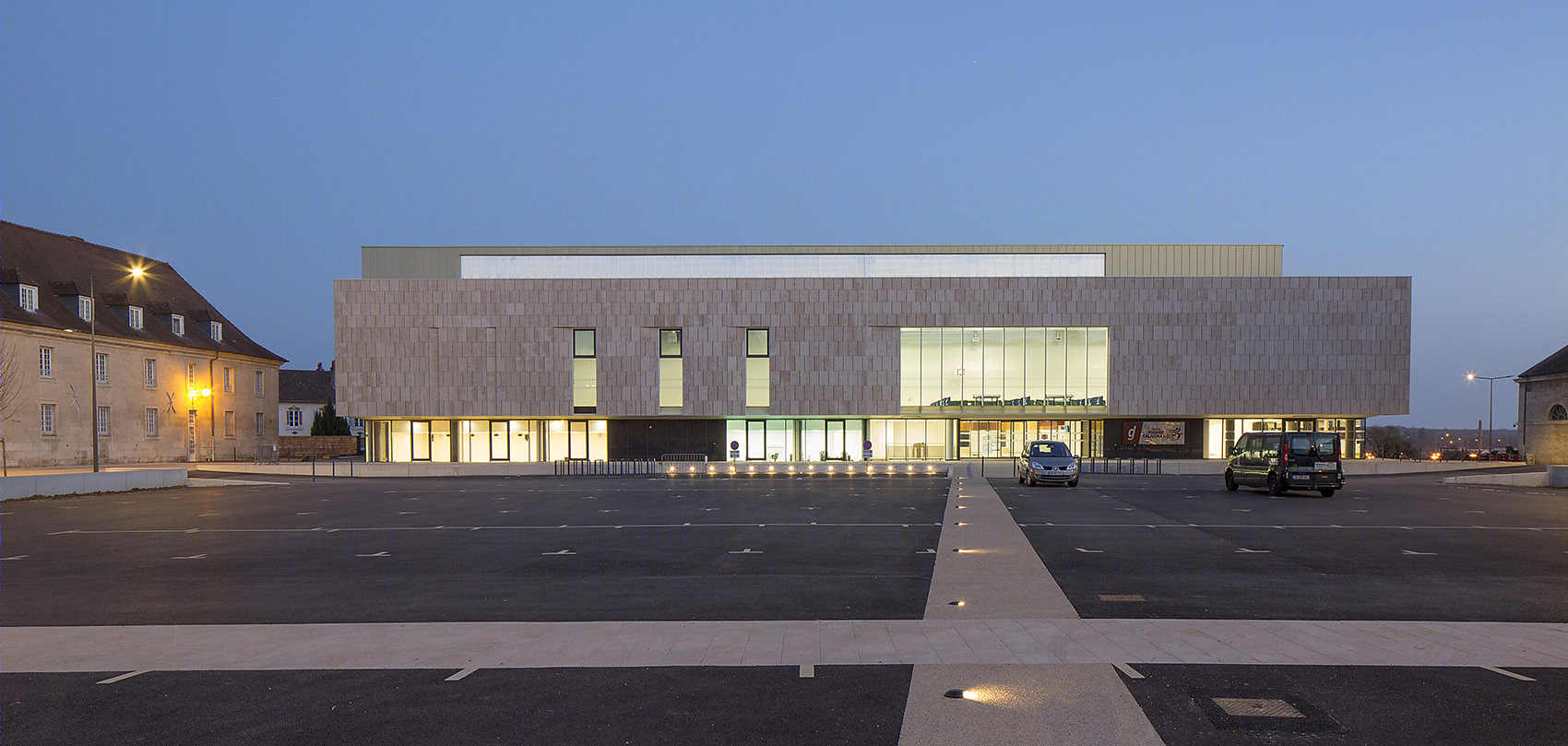 Espace Pierre Tallagrand | 法国多尔市的创新体育中心设计-75