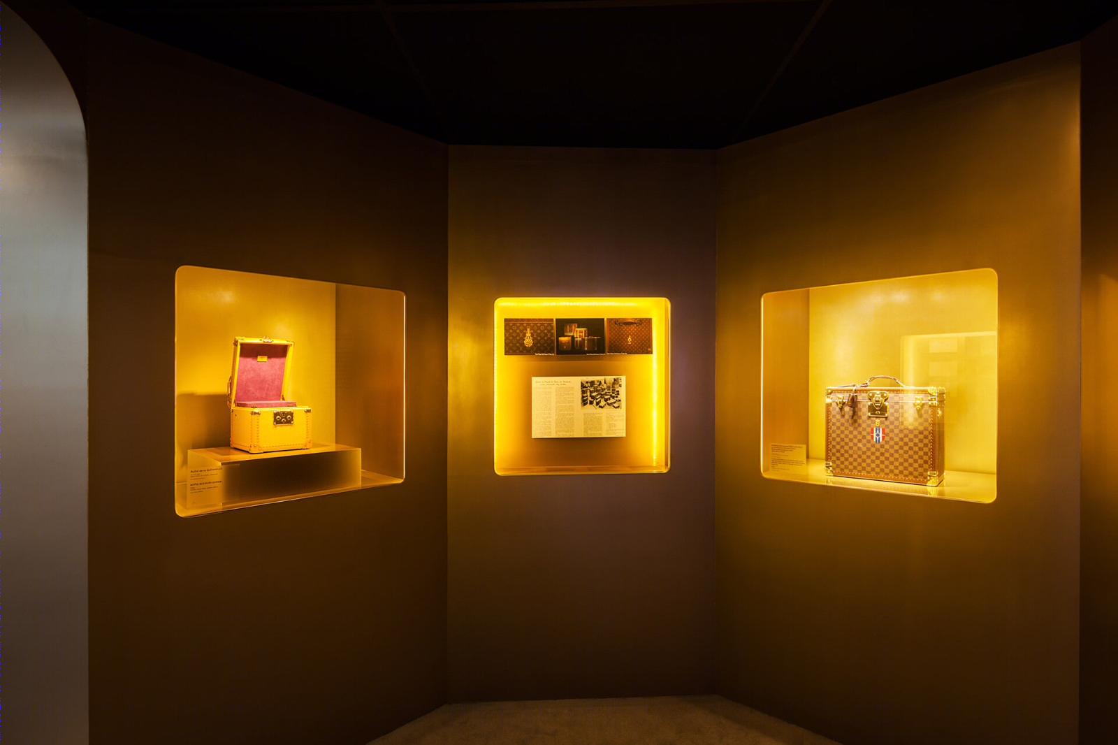 路易威登时间胶囊展 | 穿越时空的时尚之旅-5