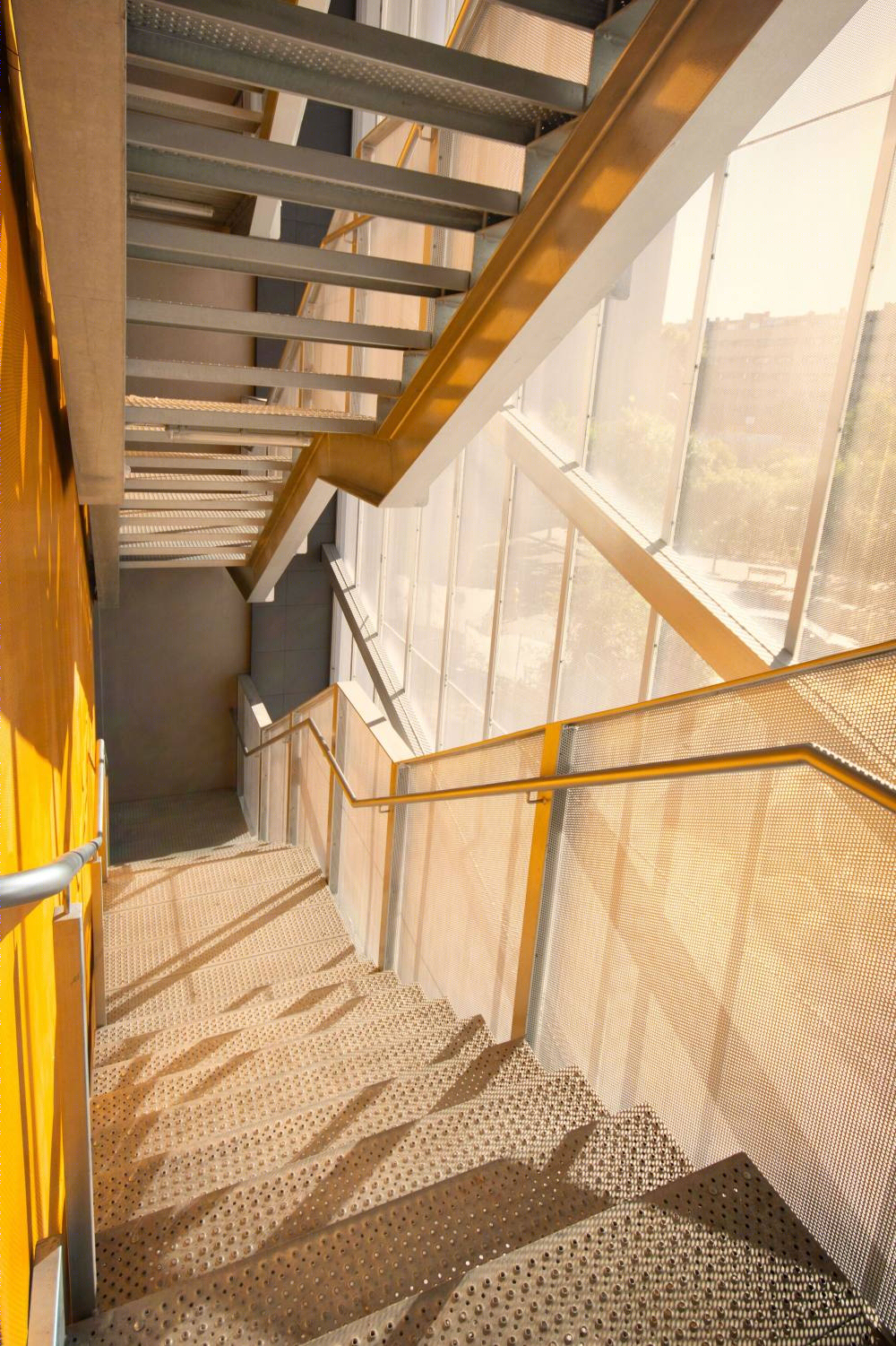 马德里 NSA1 社会住房 | 独特双面通风设计，优化城市环境感知-20