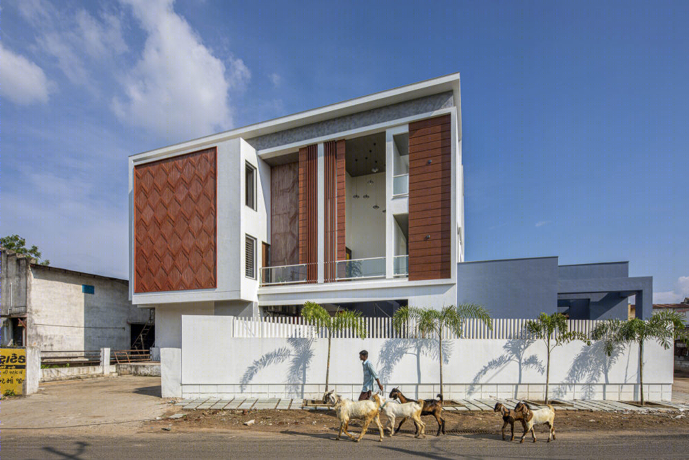 印度垂直的四合院(2020)(Manoj Patel Design Studio)设计-16