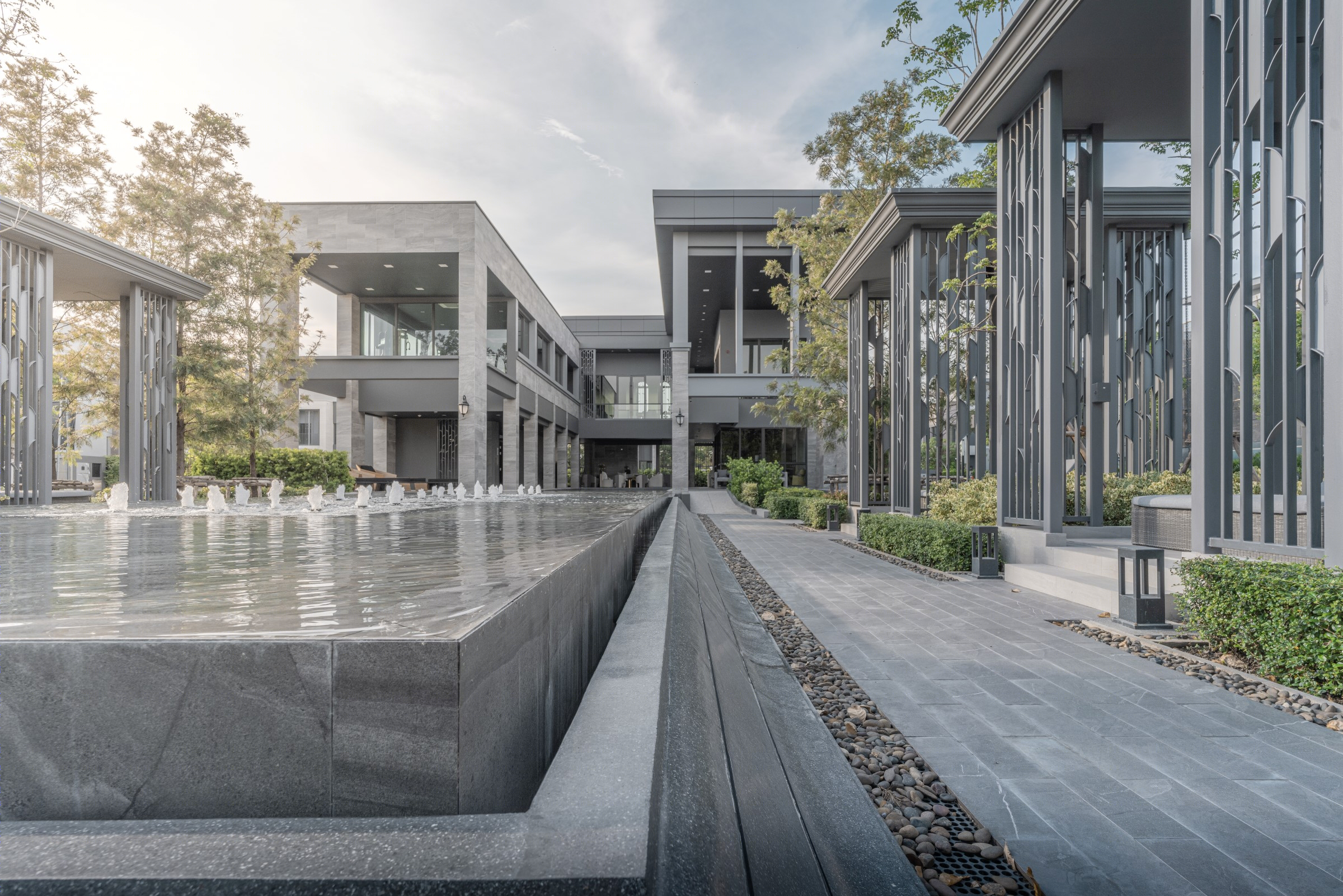 曼谷大道 East Rama 9 景观设计丨泰国曼谷丨Landscape Tectonix Limited-17