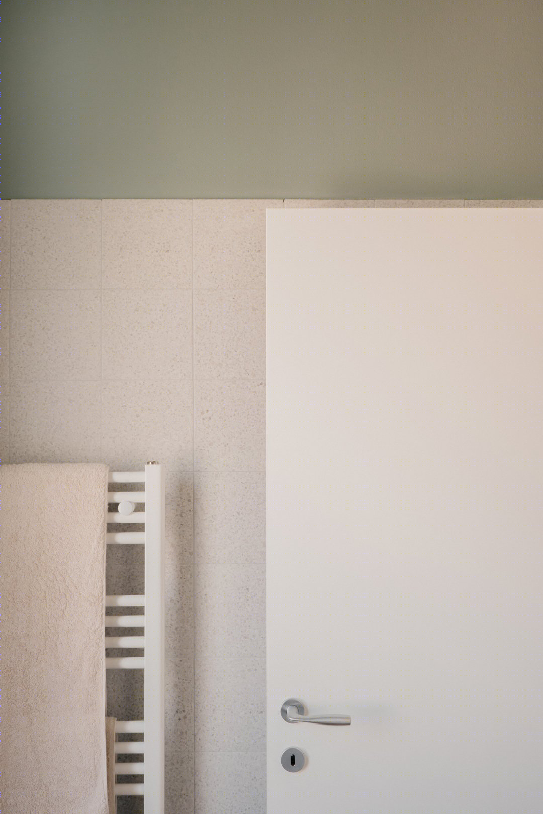 OKS ARCHITETTI 改造维罗纳公寓,展现温暖和谐的木质设计-25