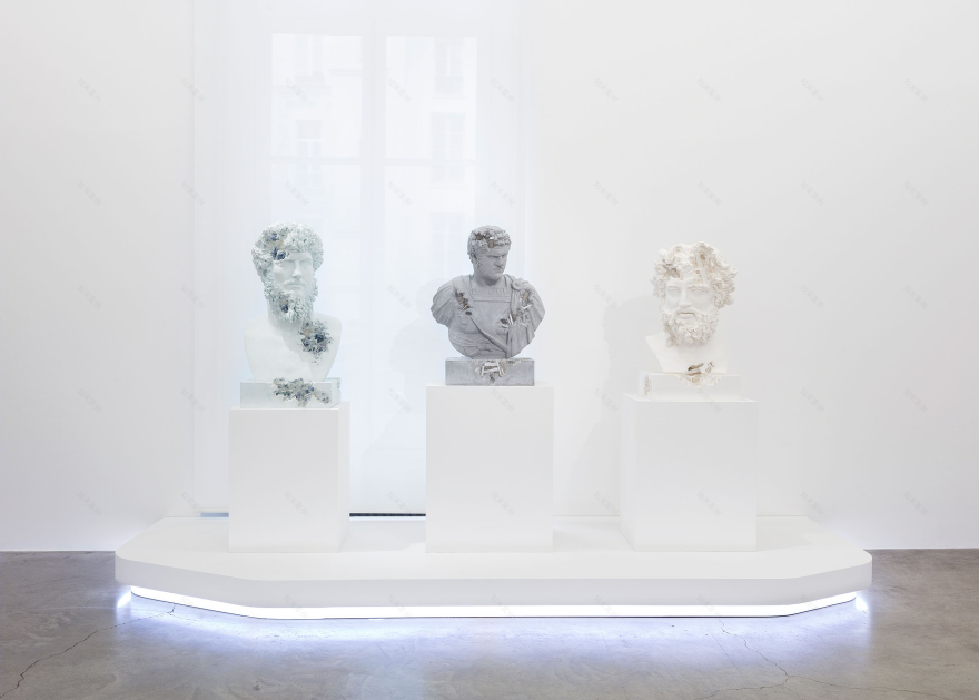 巴黎,3020 | Daniel Arsham 解构雕塑名作,呈现未来遗物-11
