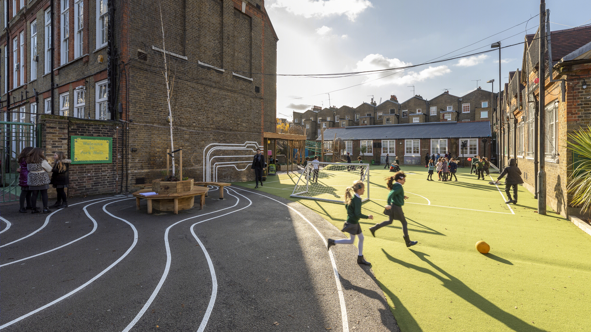 Foster + Partners丨小学丨Park Walk Primary School Playground-5