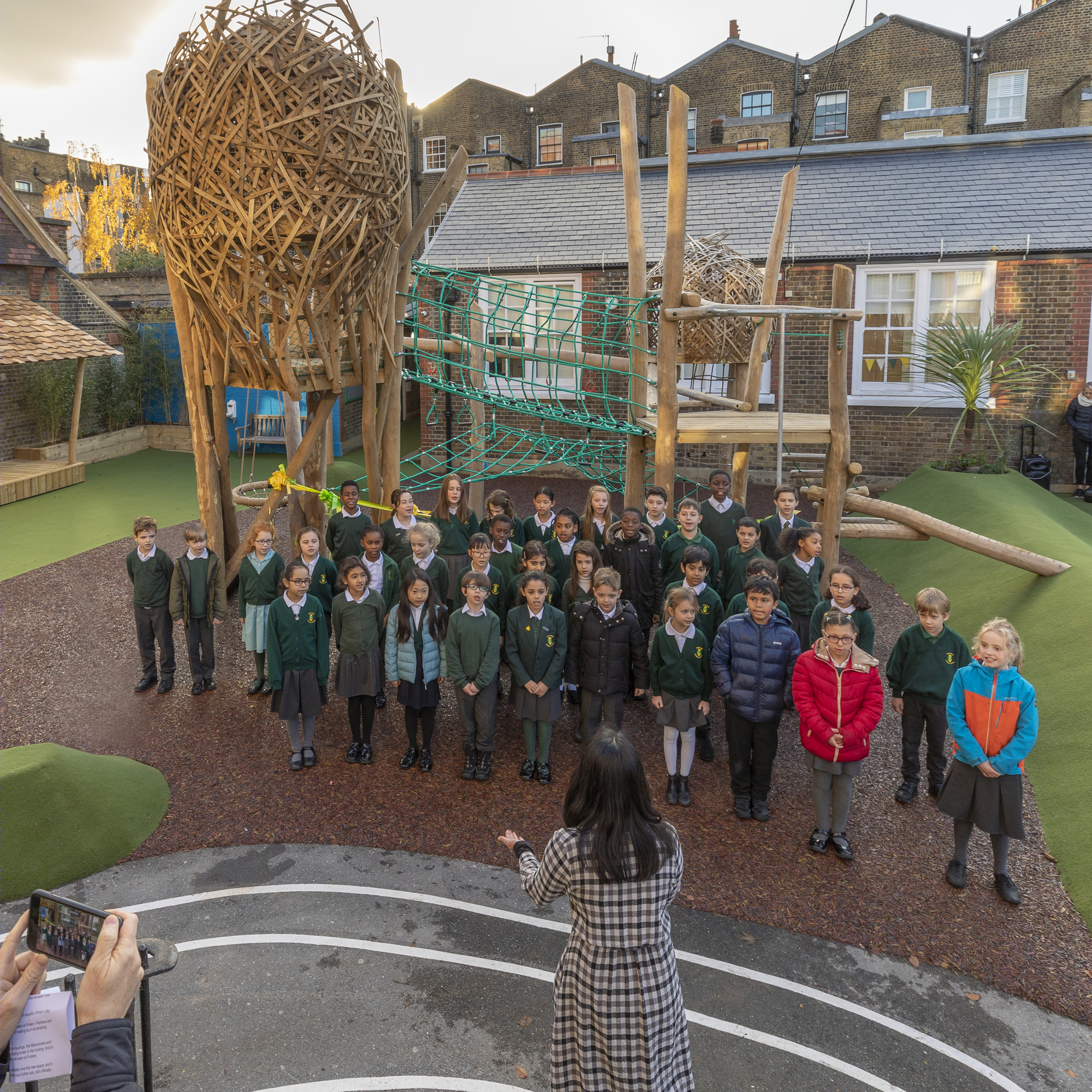 Foster + Partners丨小学丨Park Walk Primary School Playground-7