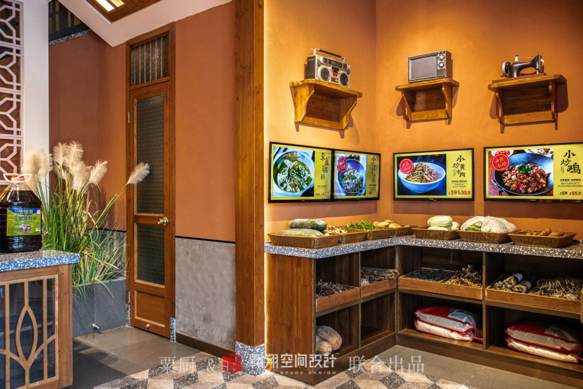 粟厨观沙岭店 | 极简工业风餐厅设计-5