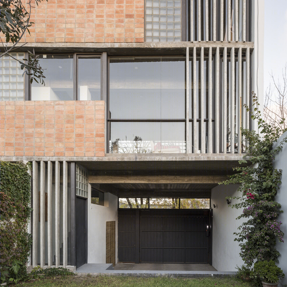 阿根廷 La Plata 市 200 平米“47 住宅”设计，灵活布局与传统材料结合-18