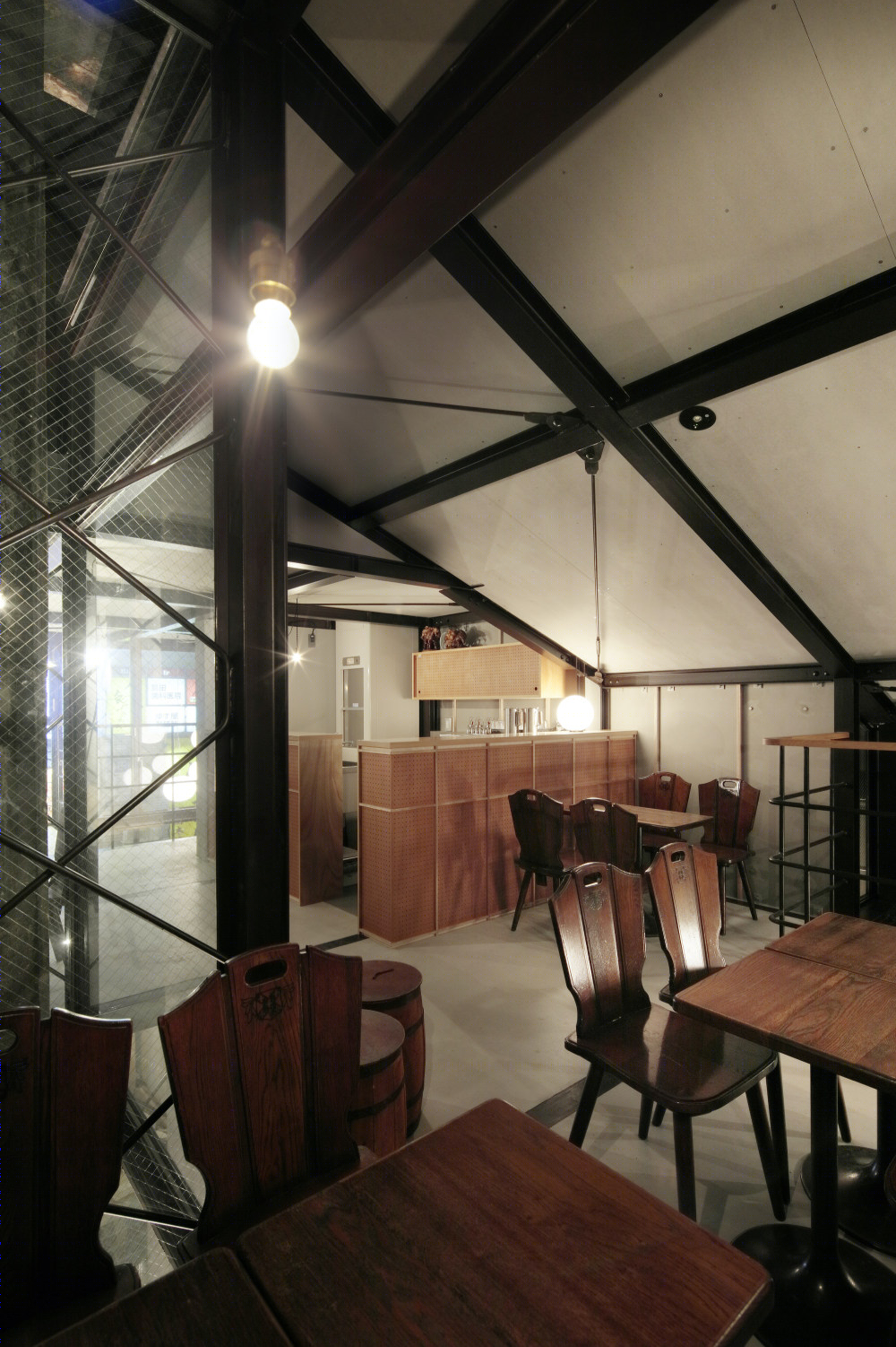 东京神田车站 1957 年咖啡厅重建，融入现代与传统元素-24