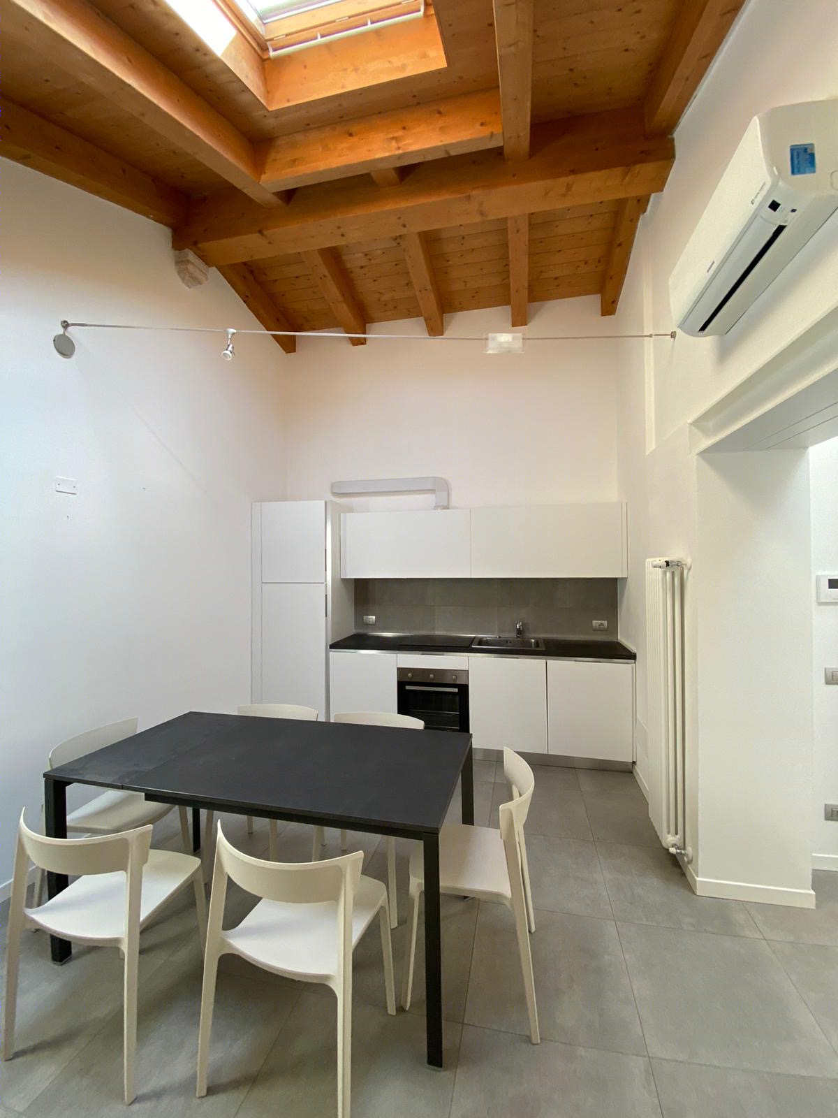 Realizzazione e allestimento alloggio turistico/businnes-12