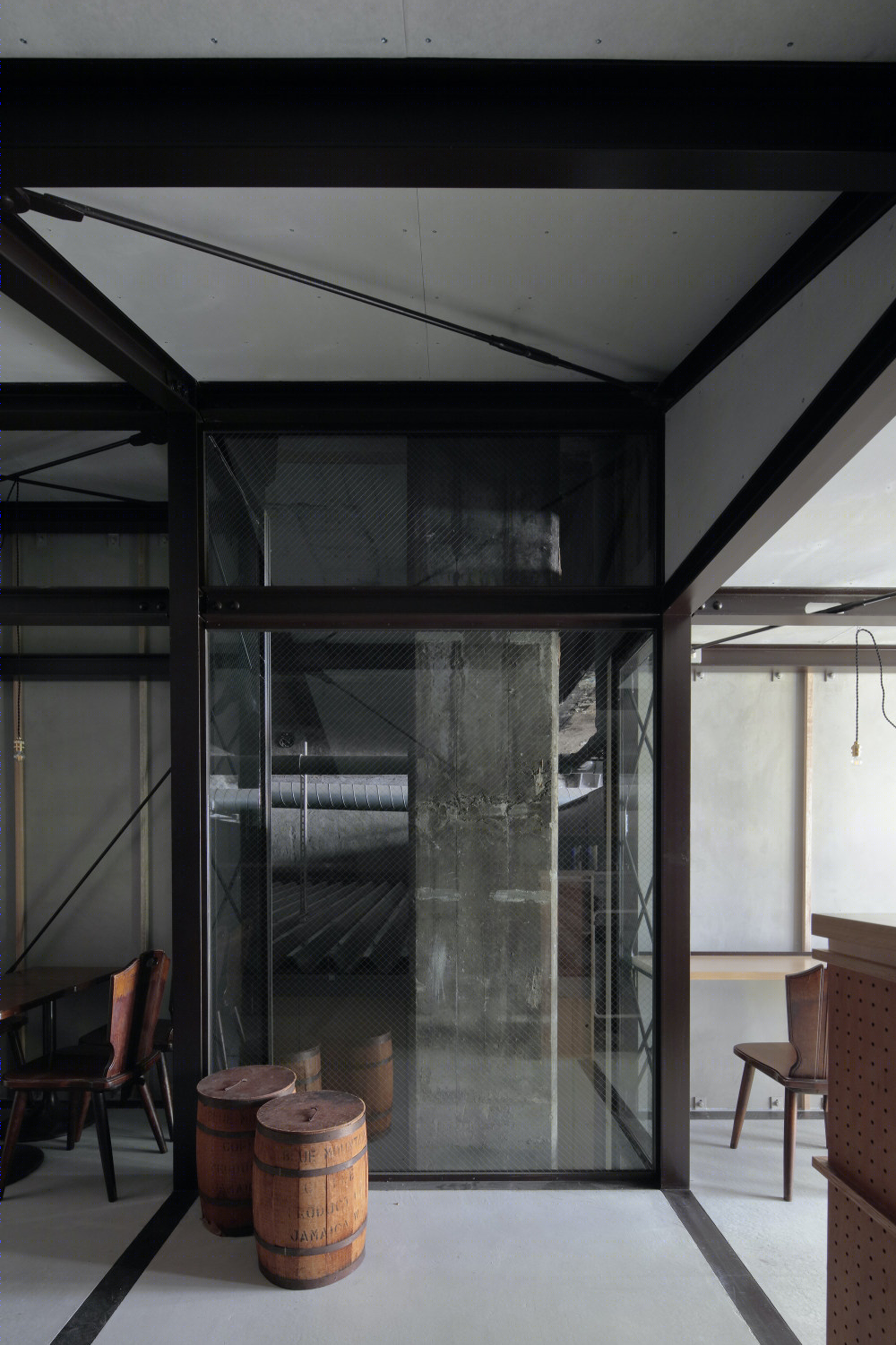 东京神田车站 1957 年咖啡厅重建,融入现代与传统元素-26