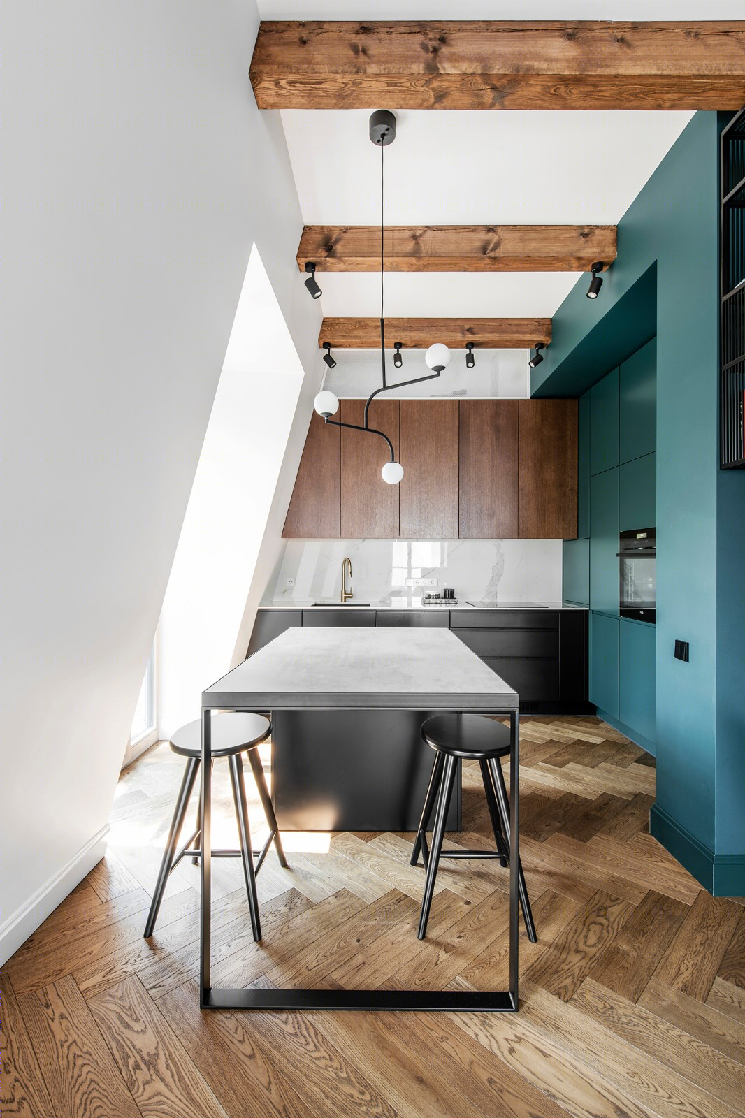 105㎡现代绿意寓所 | InArch 工作室打造时尚国外住宅-2