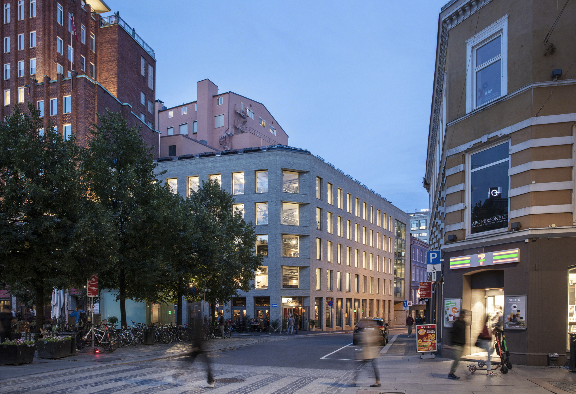 奥斯陆“Youngstorget 3”办公建筑-3