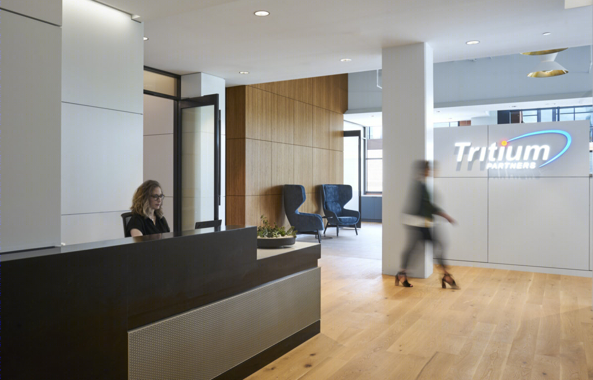 璀璨星光,活力四溢——Tritium Partners 奥斯汀办公室设计-12