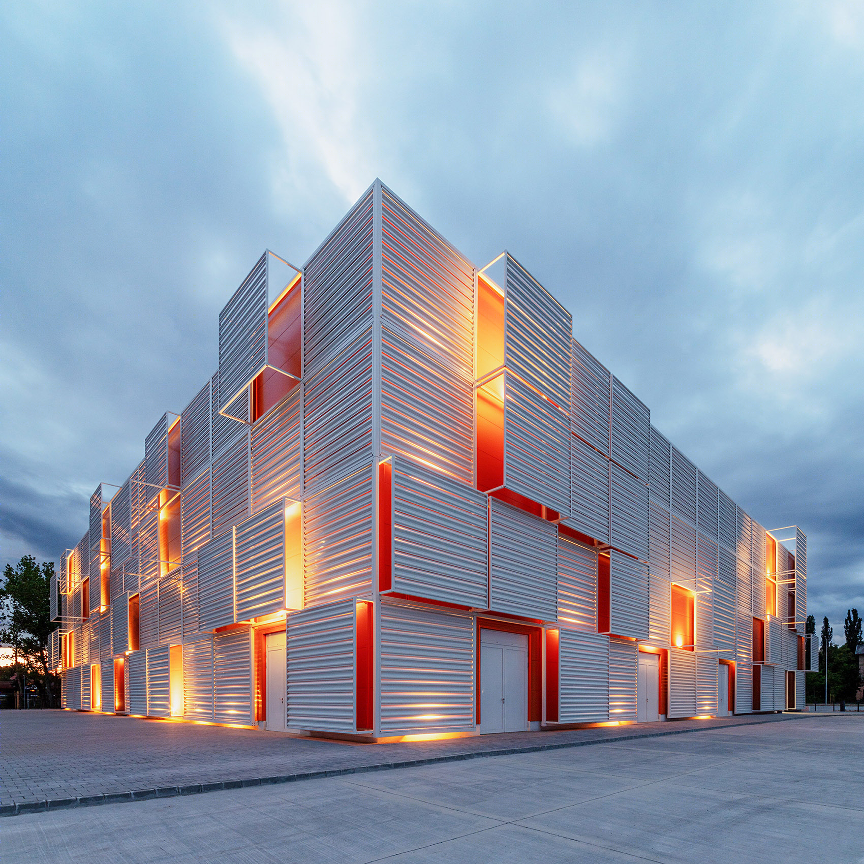 Hatvan 多功能体育馆 | 动态静止的室内设计-30