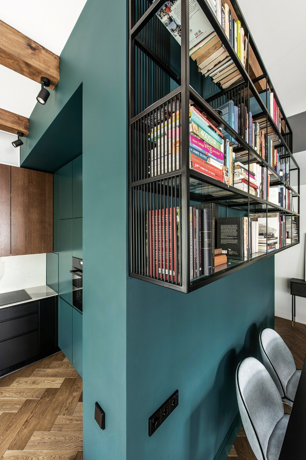 105㎡现代绿意寓所 | InArch 工作室打造时尚国外住宅-10