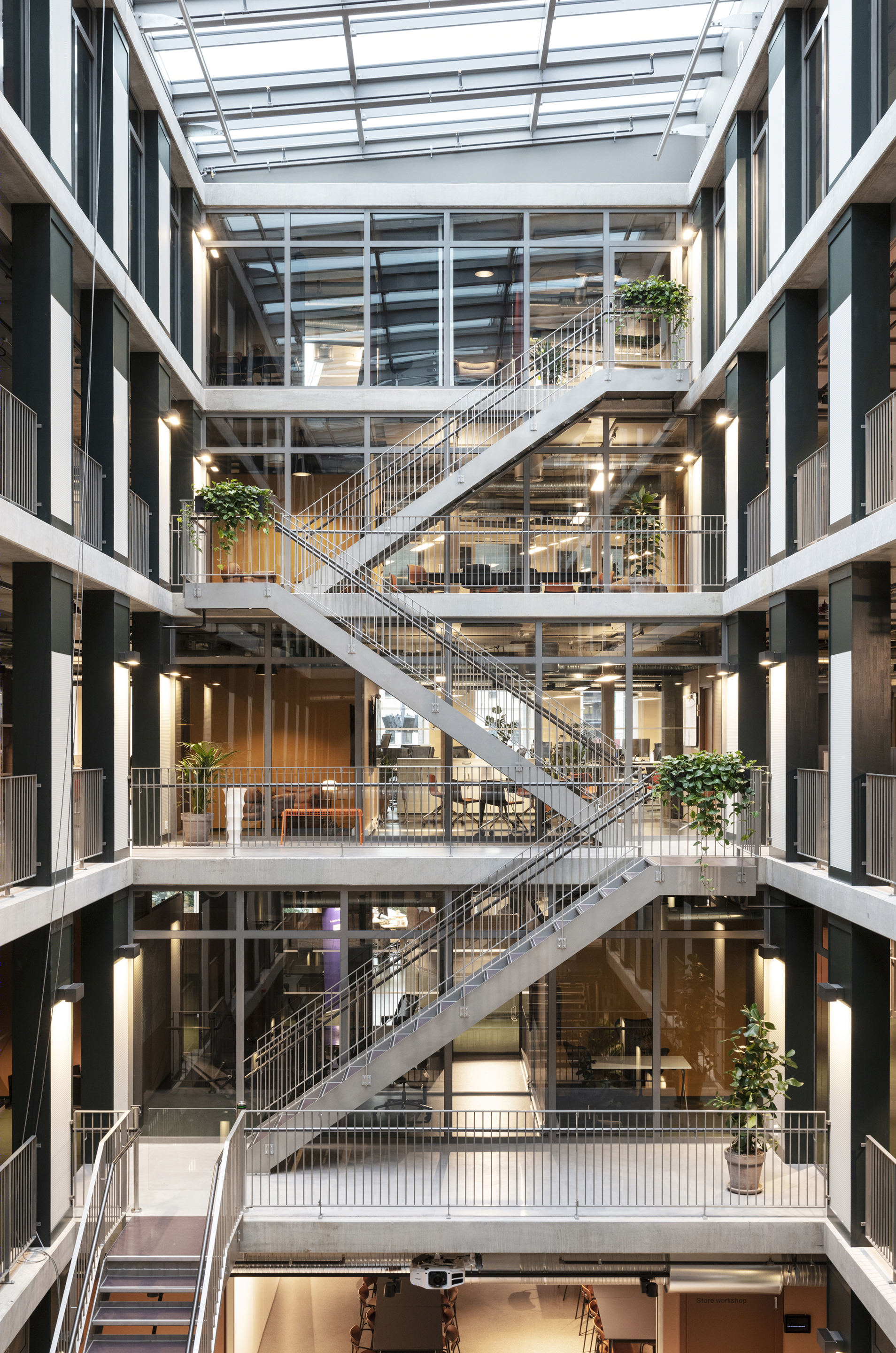 奥斯陆“Youngstorget 3”办公建筑-7