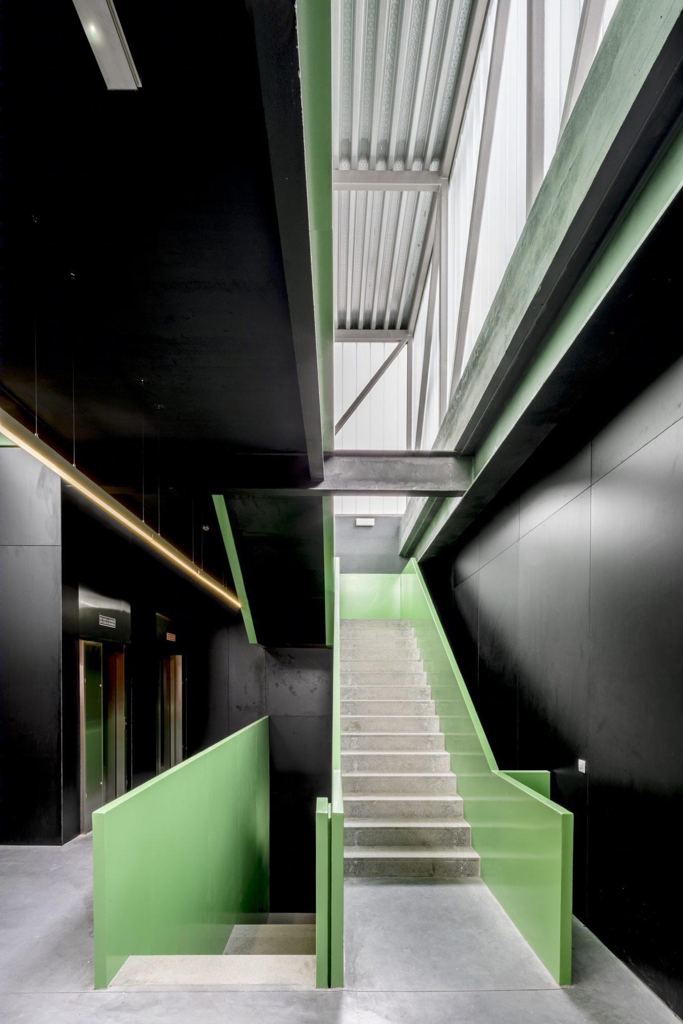 湿地的工业瑰宝——La Lonja 市场大楼-8