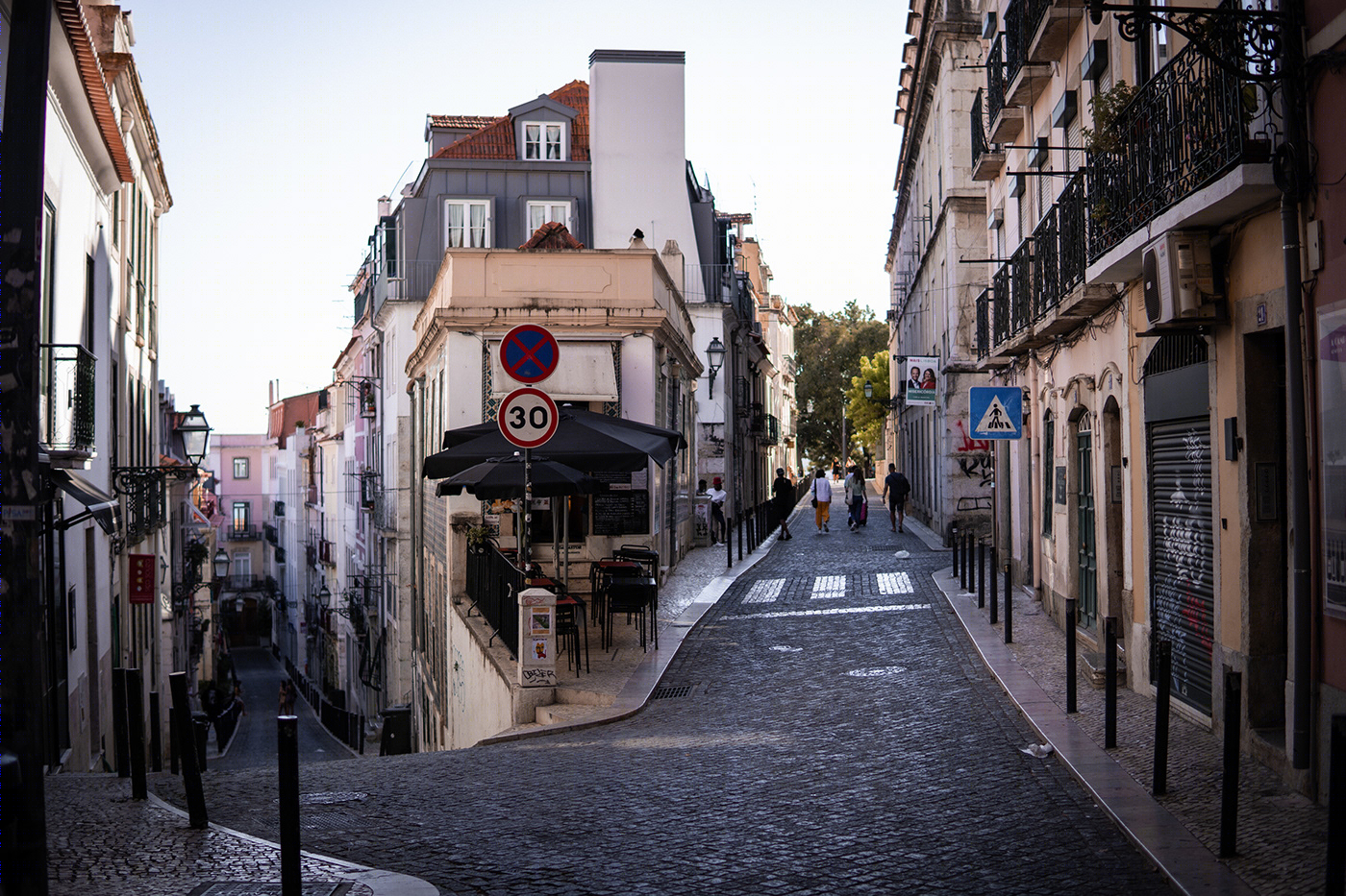 Anastasiya Gushchina丨公寓建筑丨Streets of Lisbon-2