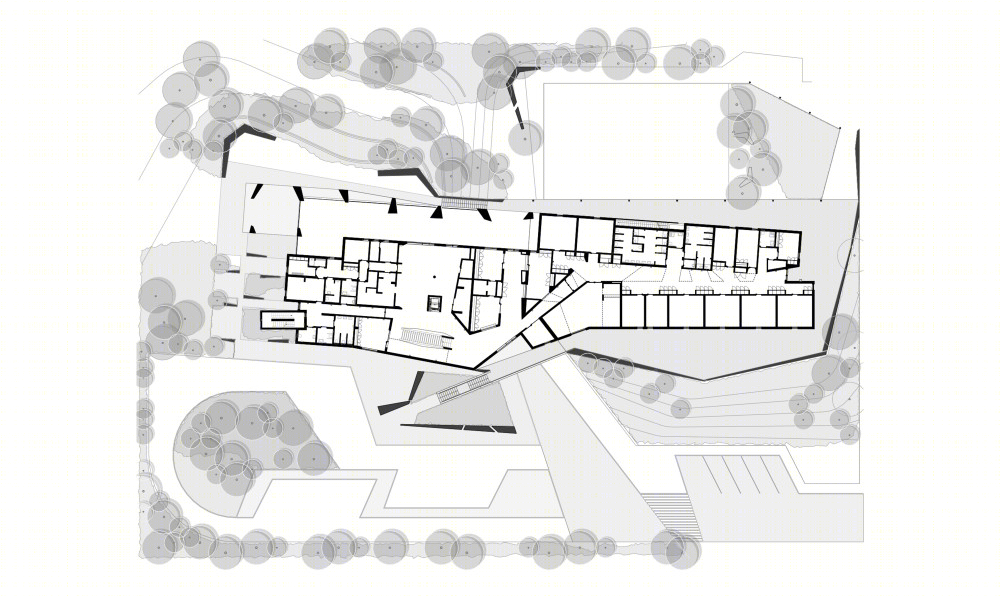 葡萄牙驿站中心 · 多功能社区建筑-31